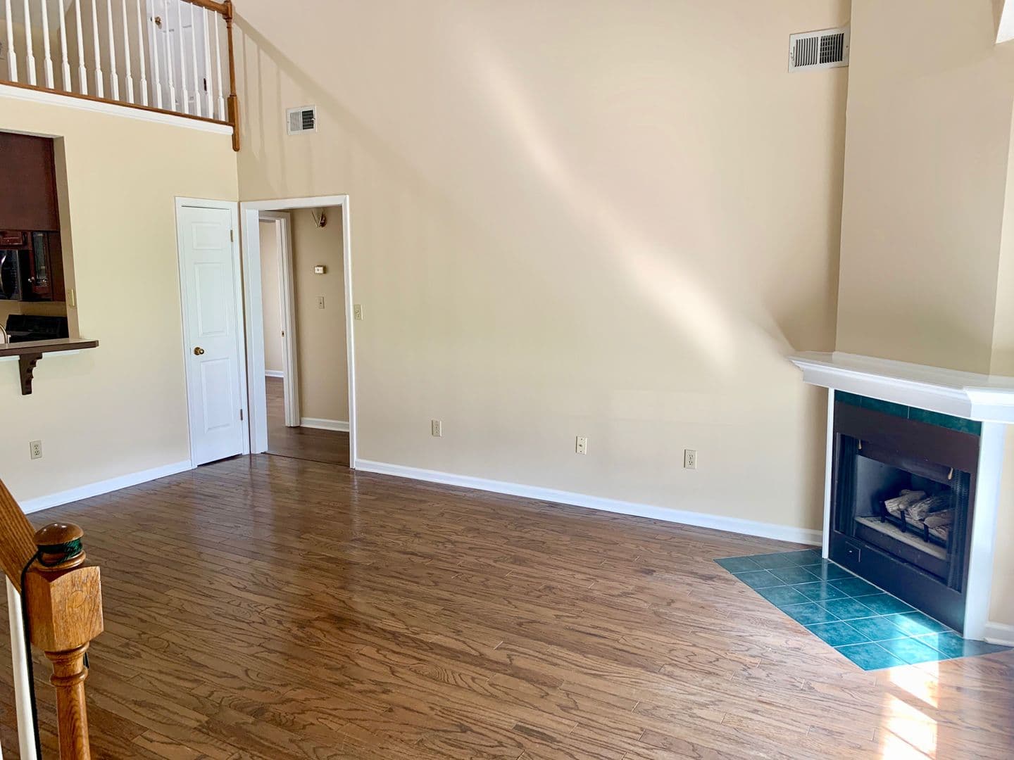 Jonesboro House: 1414 Golf Course