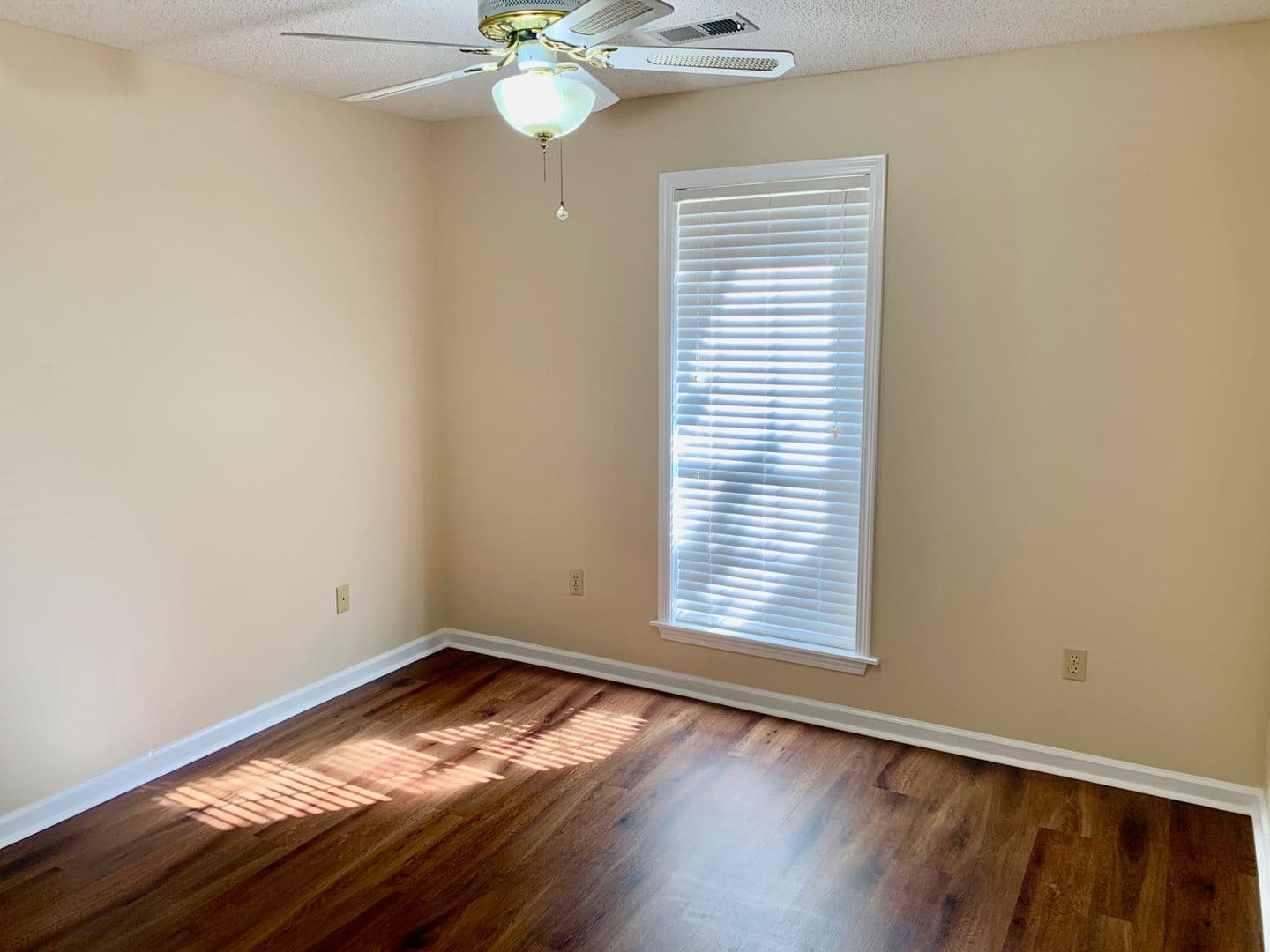 Jonesboro House: 1414 Golf Course