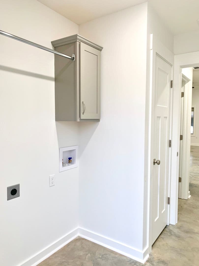 Jonesboro House: 260 Wolf Den