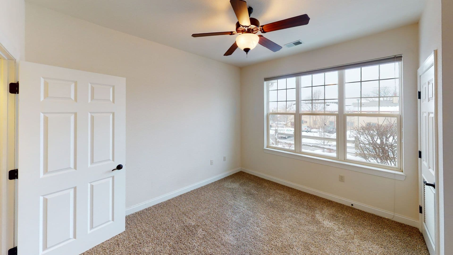 Delafield Apartment: 402 & 404 Genesee Street