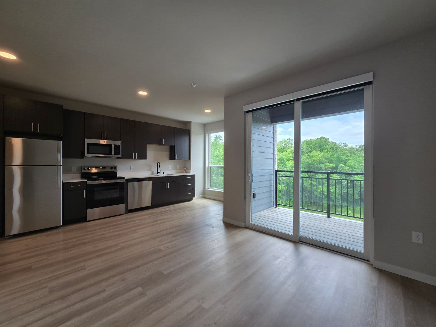 Madison Apartment: 8421 Mansion Hill Avenue