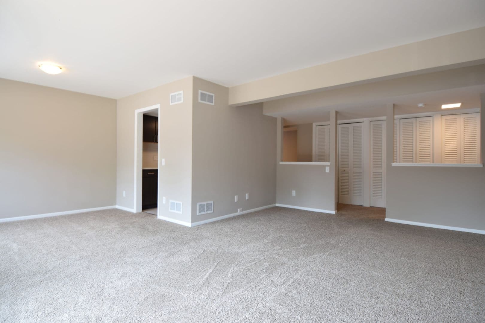 Madison Apartment: 3205 Stevens Street