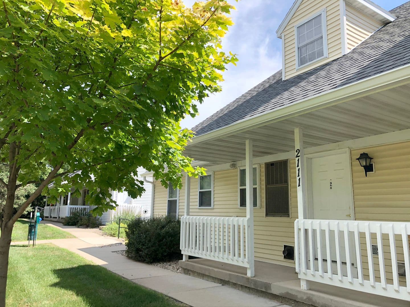 Madison Apartment: 2105-2165 Muir Field Rd