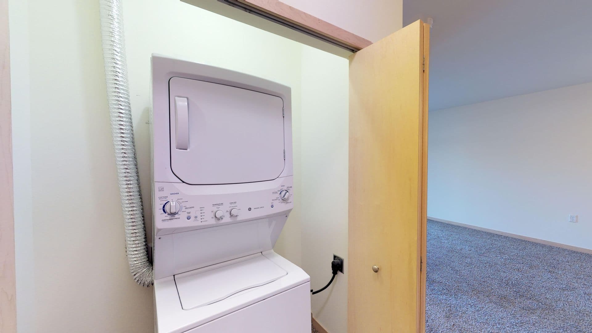 Madison Apartment: 5302 & 5314 Odana Rd.