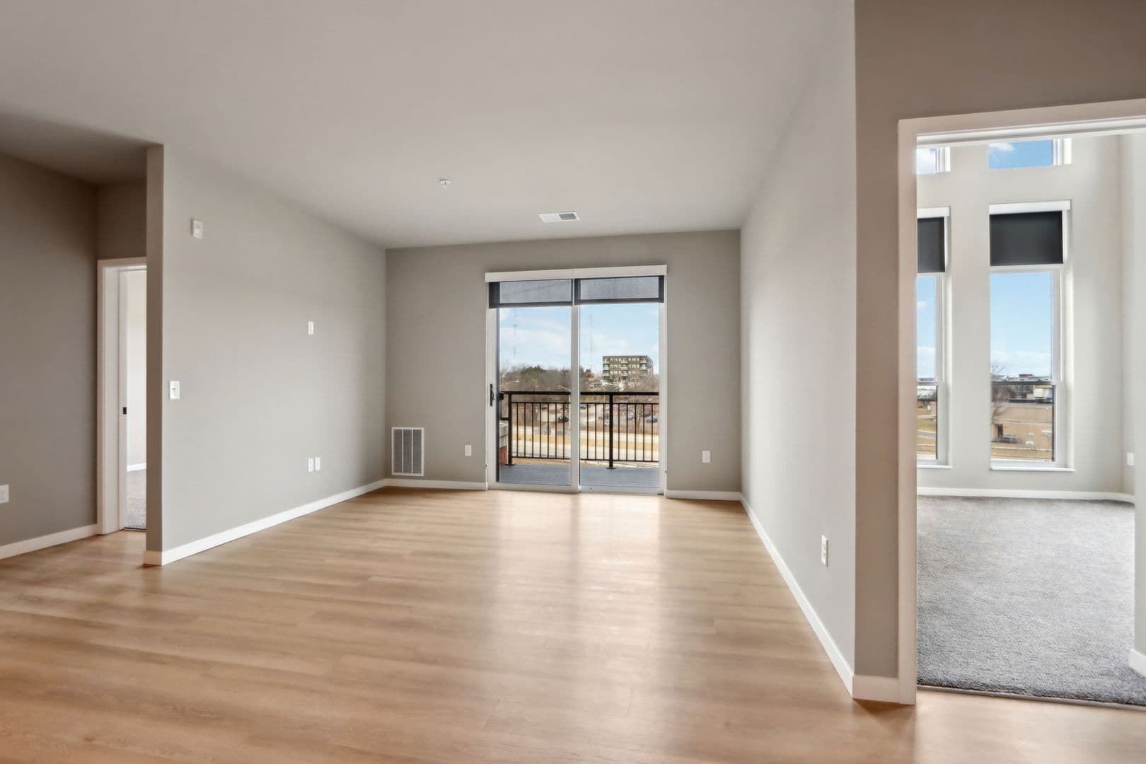 Madison Apartment: 5604 Schroeder Rd