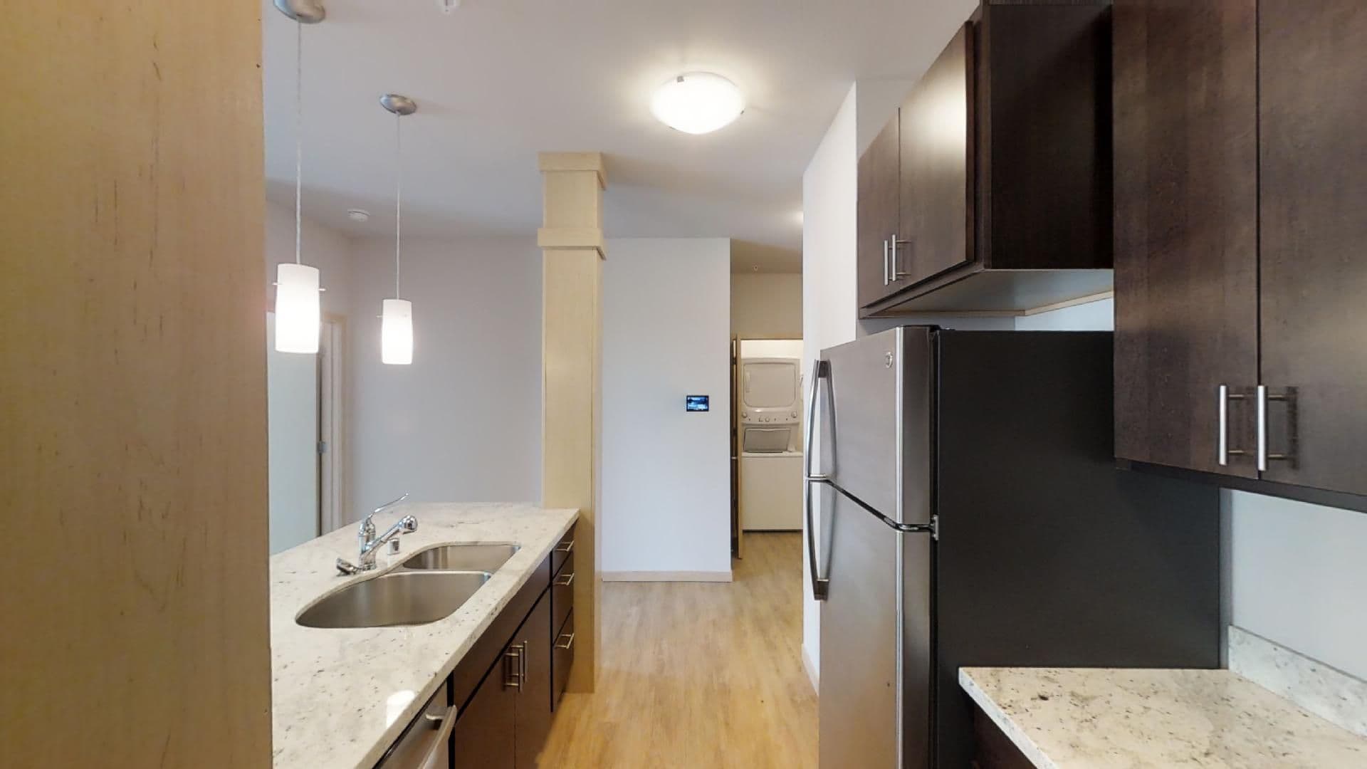 Madison Apartment: 902 Drake Street