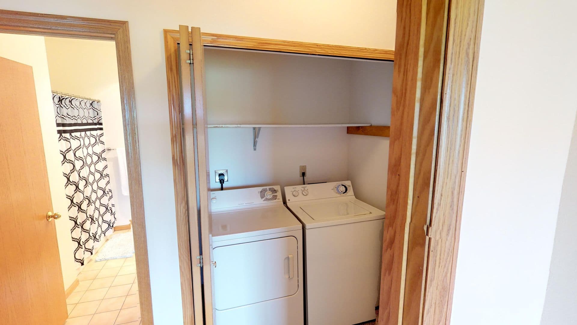 Fitchburg Apartment: 2892 Mickelson Parkway #100