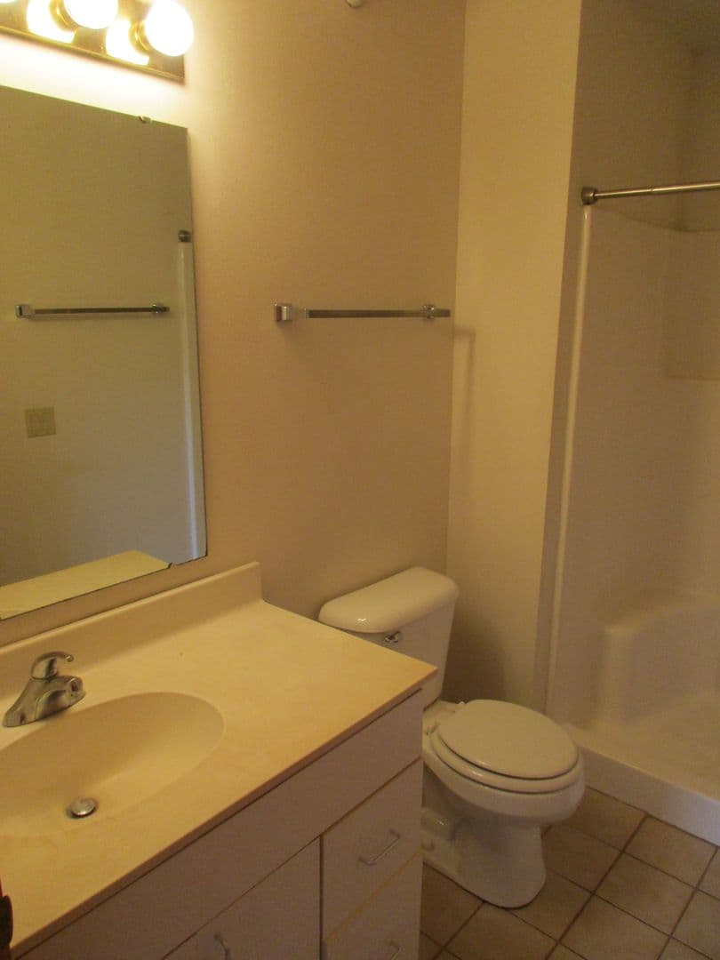 Madison Apartment: 118 North Brooks Street
