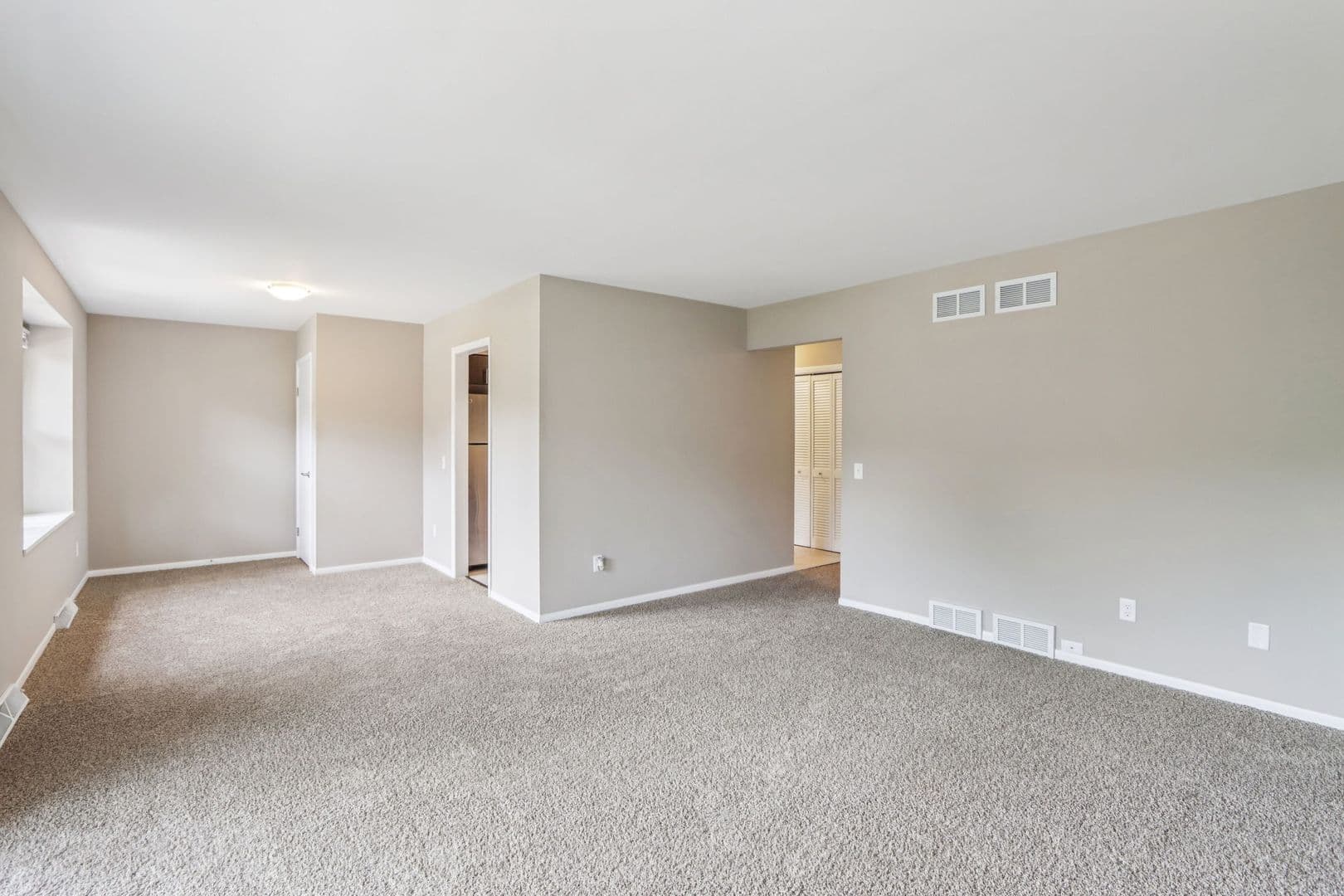 Madison Apartment: 3205 Stevens Street