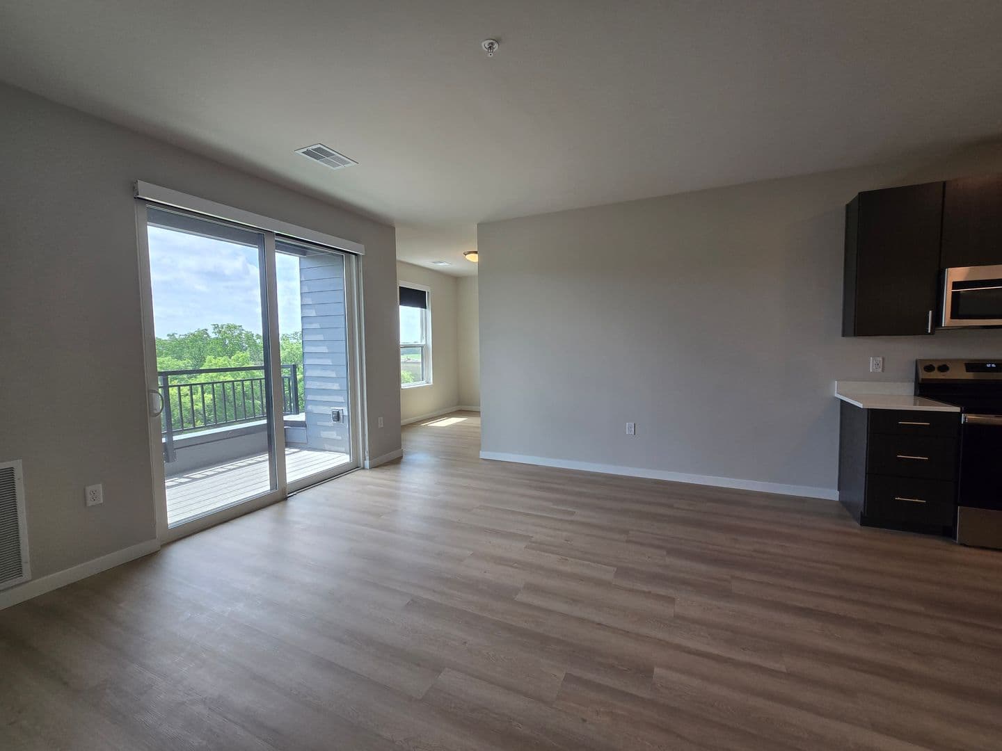 Madison Apartment: 8421 Mansion Hill Avenue