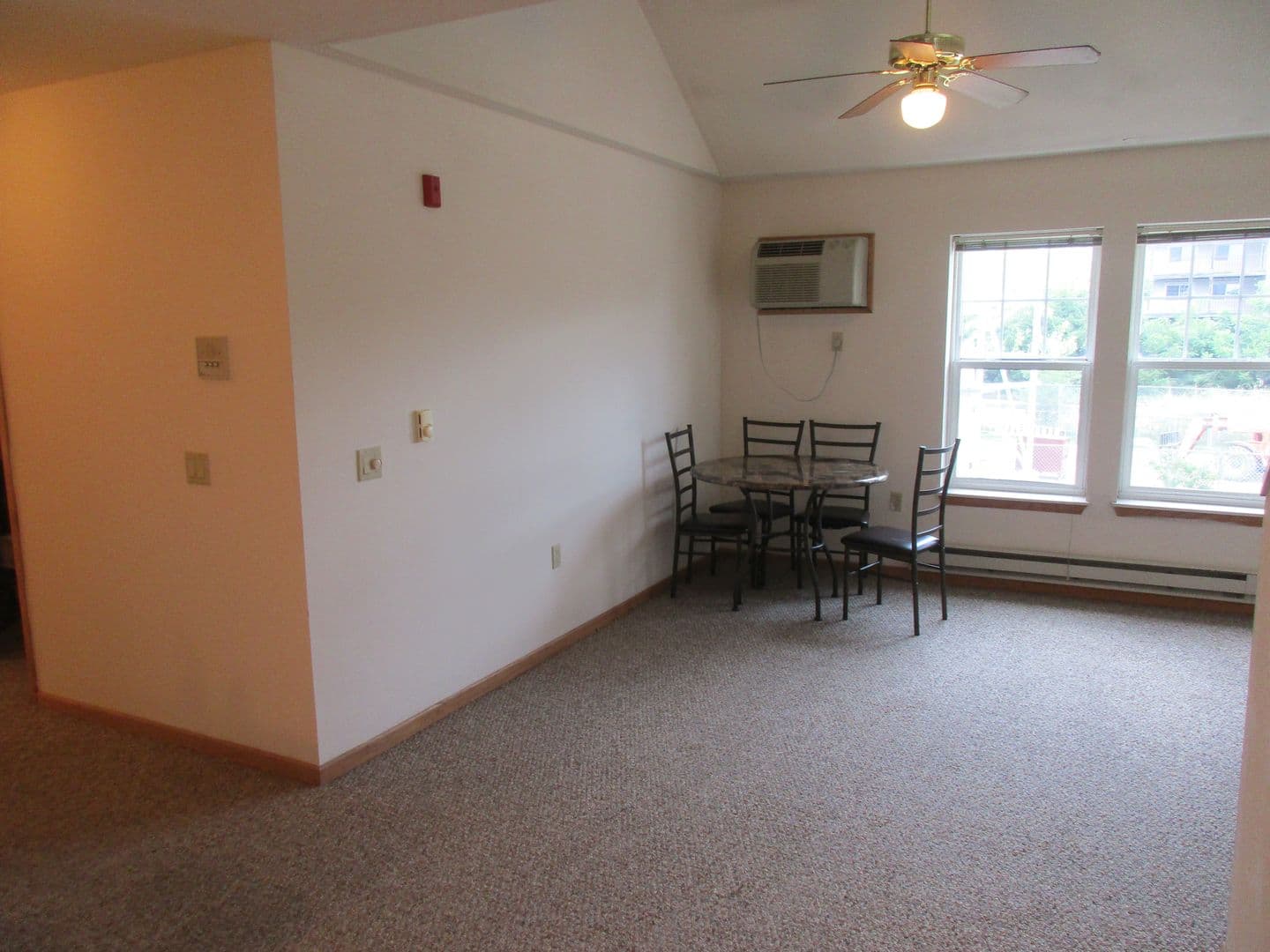 Madison Apartment: 118 North Brooks Street