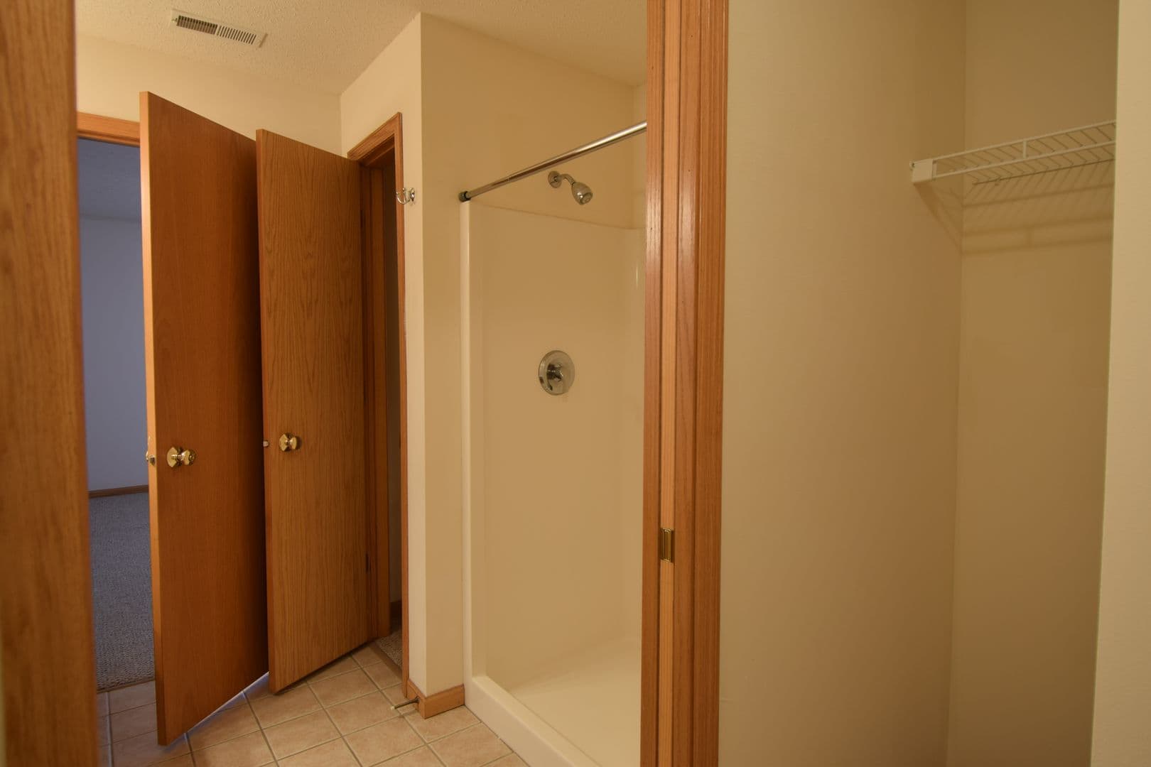 Madison Apartment: 8002 Starr Grass Drive