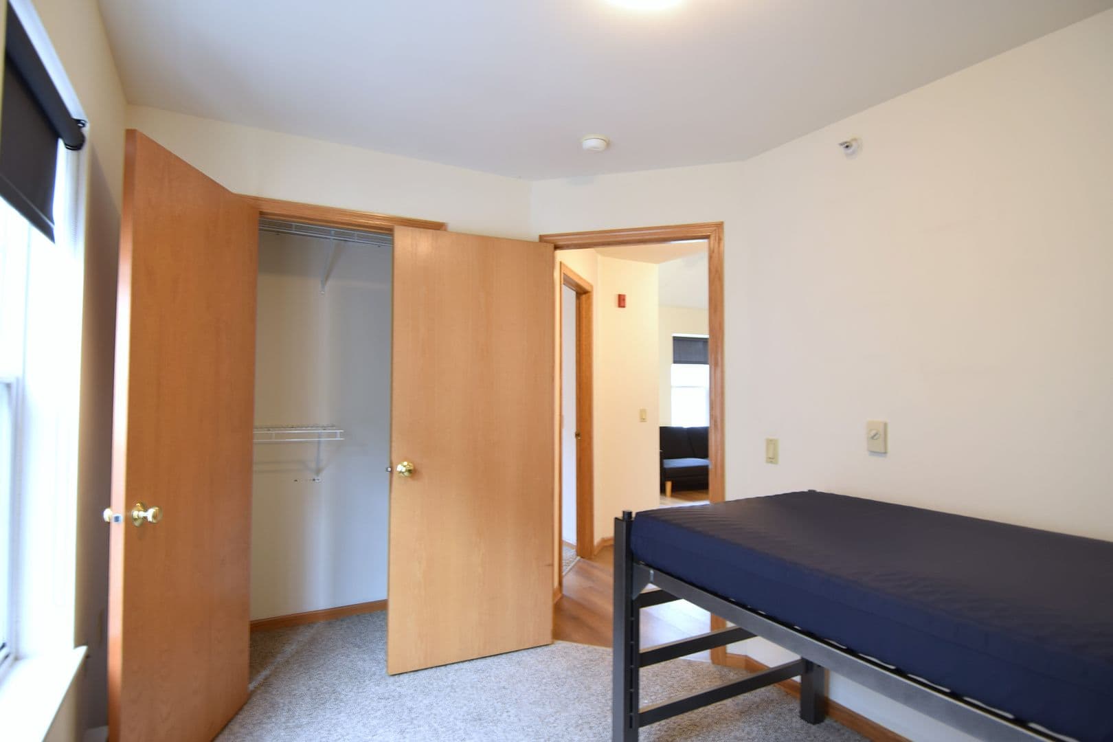 Madison Apartment: 2 Gerry Court