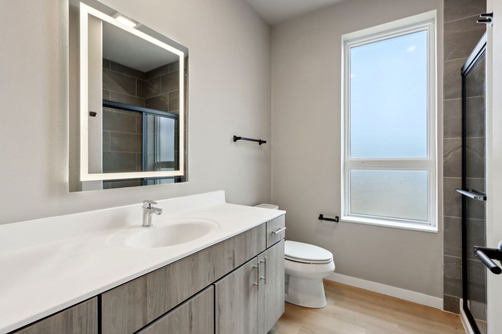 Madison Apartment: 5604 Schroeder Rd