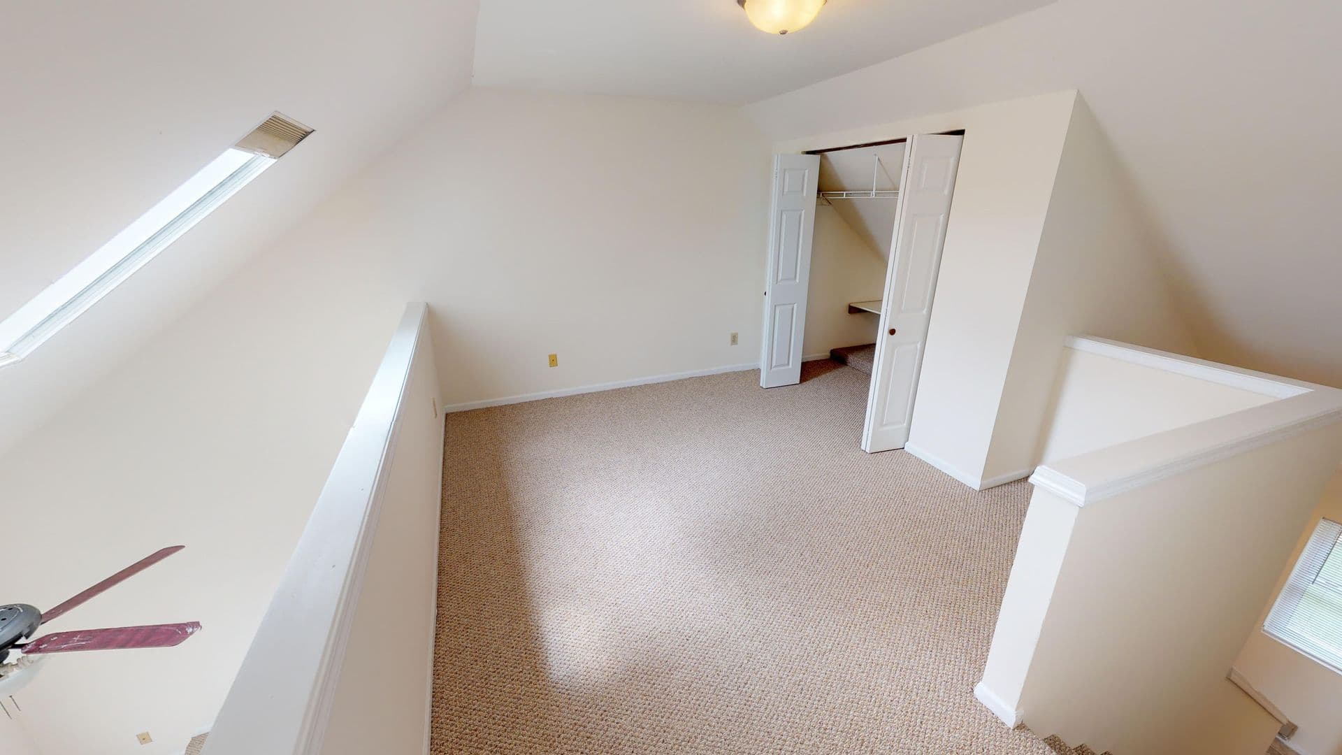 Madison Apartment: 2105-2165 Muir Field Rd