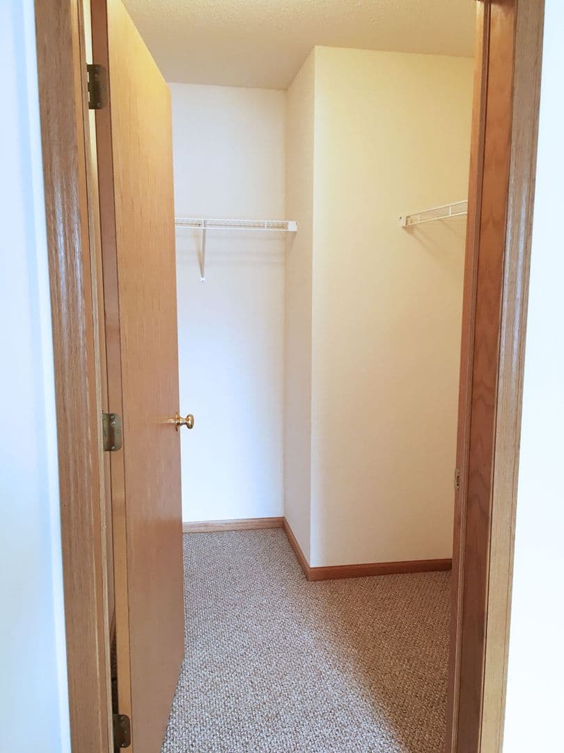 Madison Apartment: 8002 Starr Grass Drive