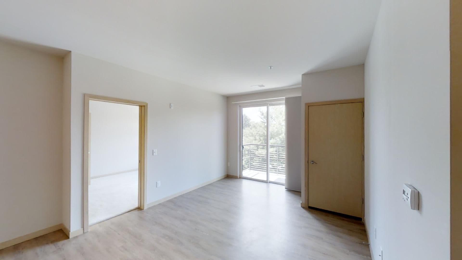 Madison Apartment: 902 Drake Street
