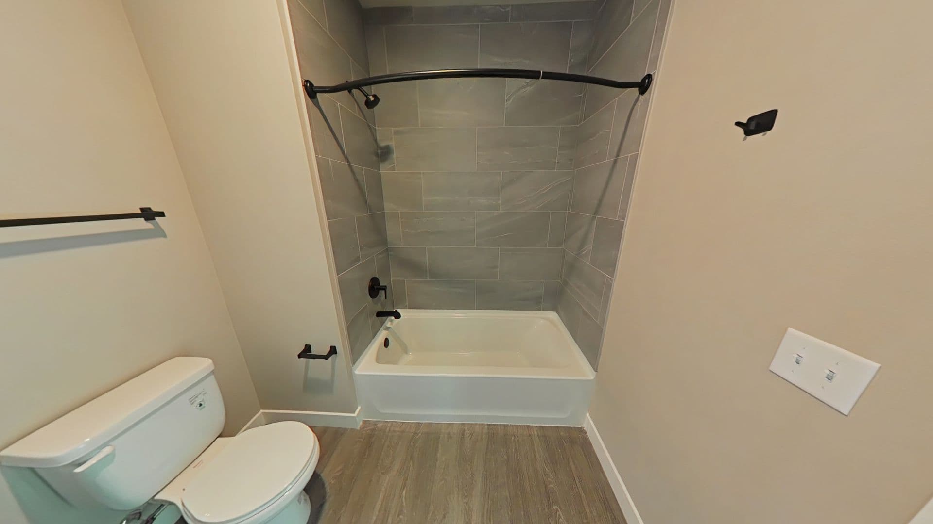 Middleton Apartment: 2644 Branch Street