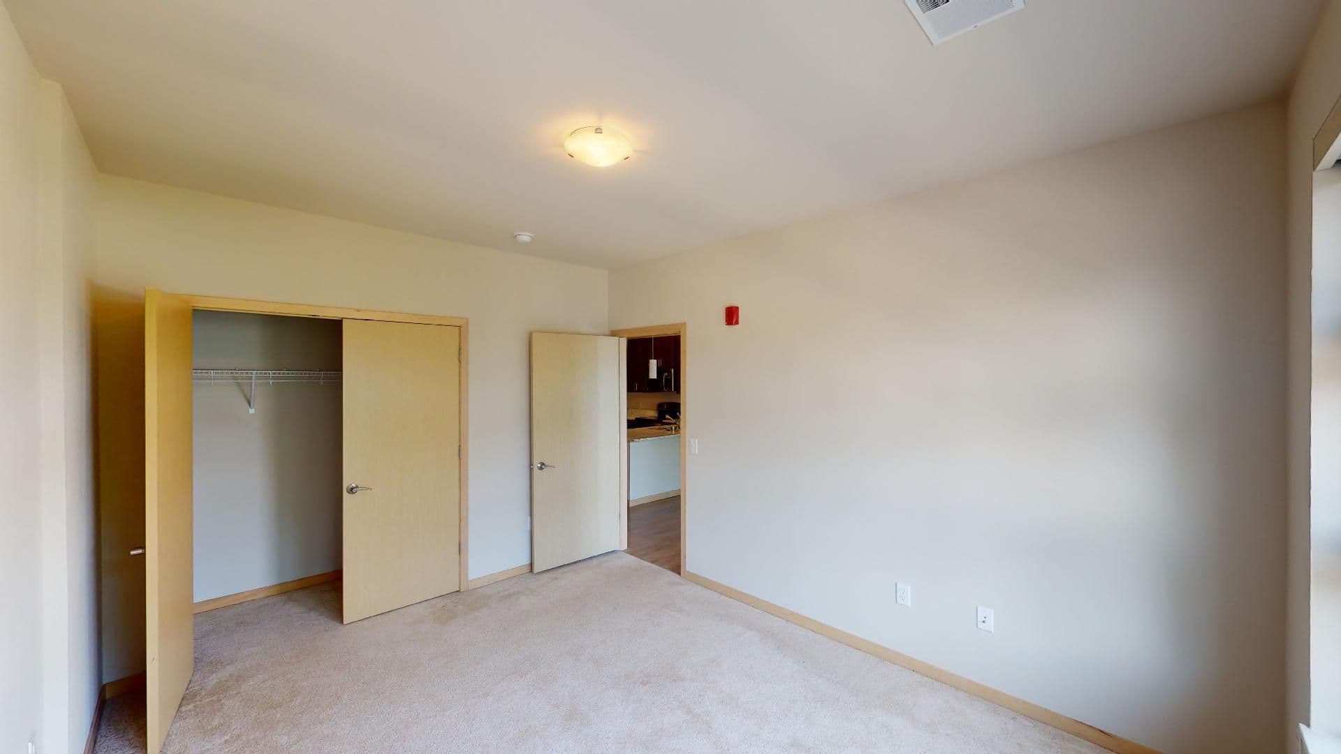 Madison Apartment: 902 Drake Street