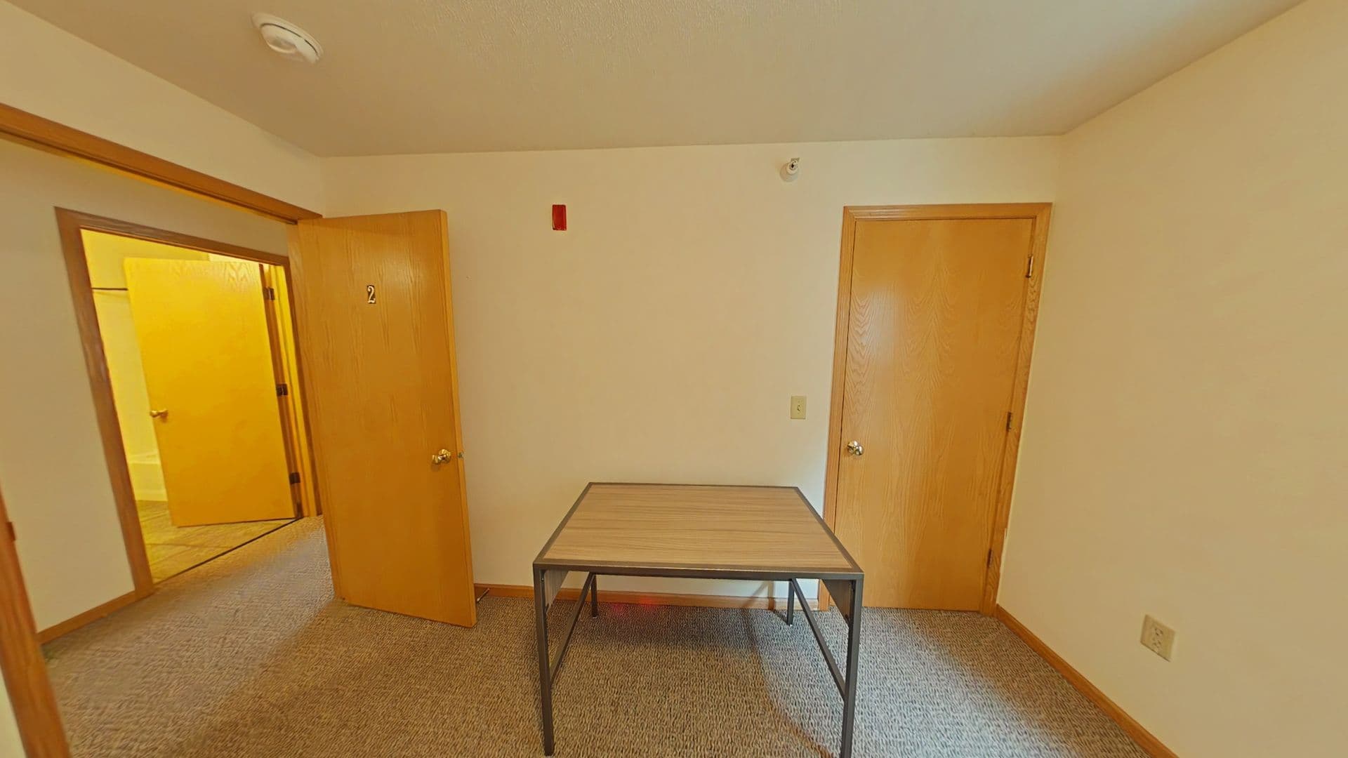 Madison Apartment: 1 Gerry Court