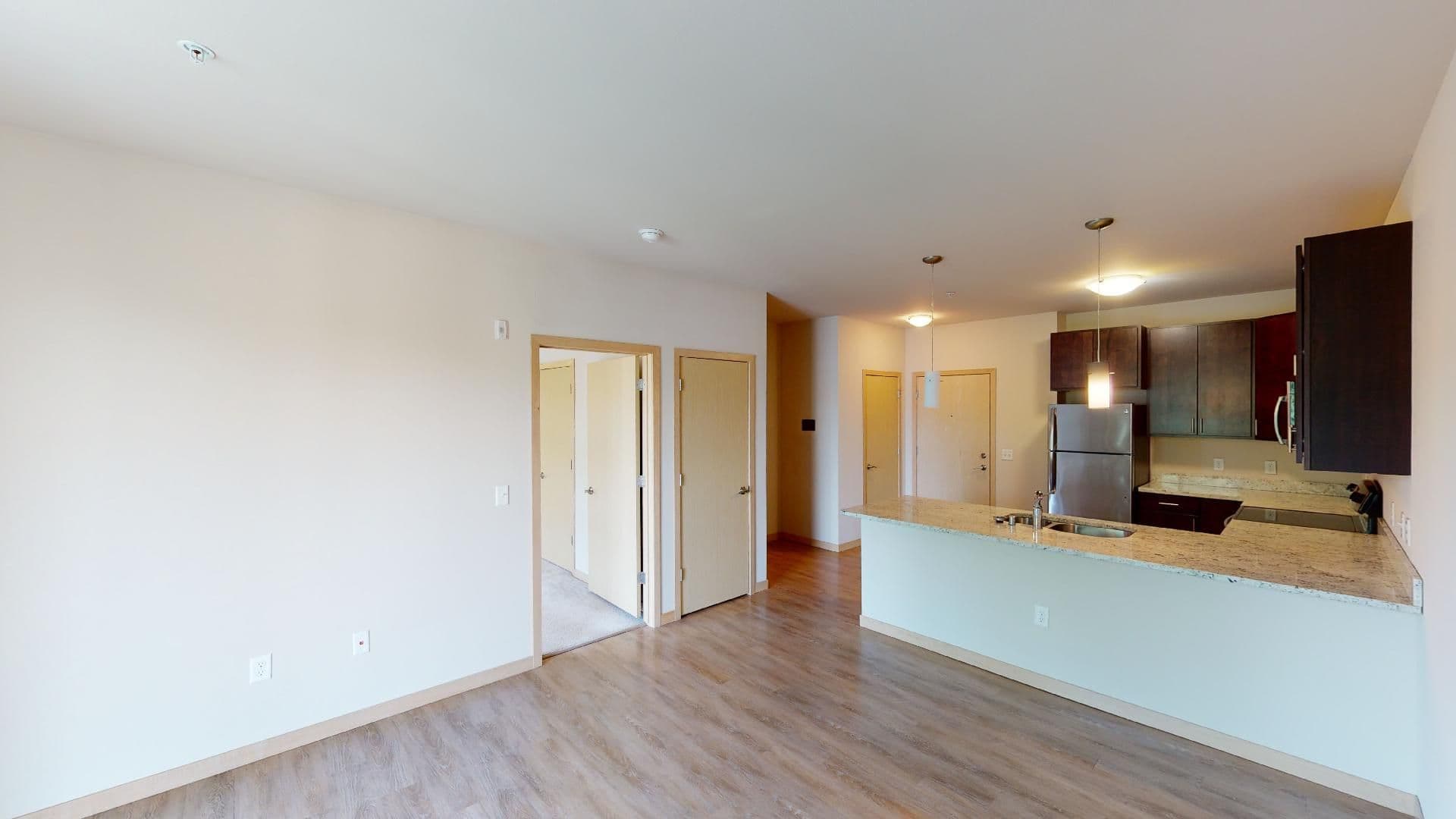 Madison Apartment: 902 Drake Street