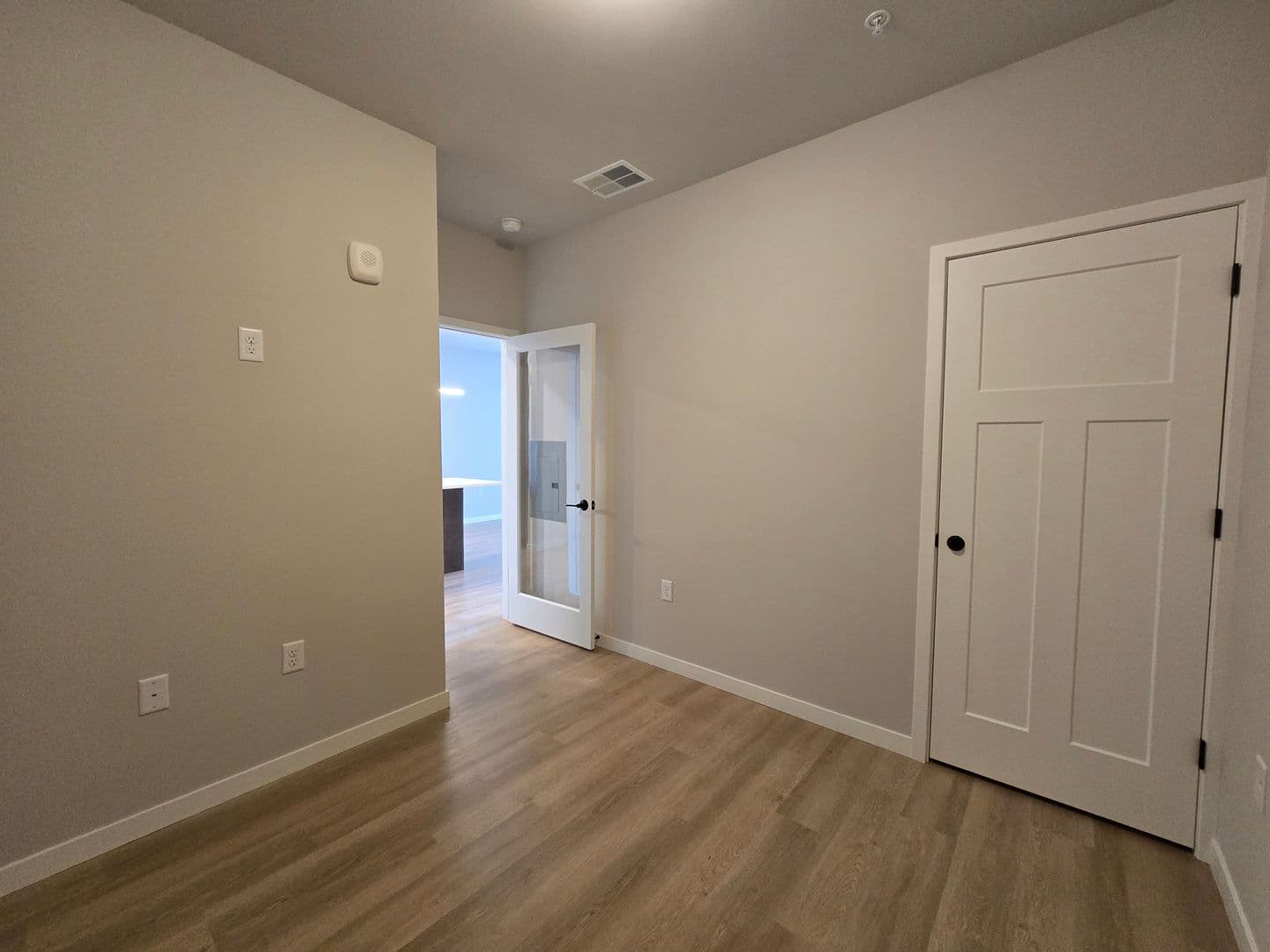 Madison Apartment: 8421 Mansion Hill Avenue
