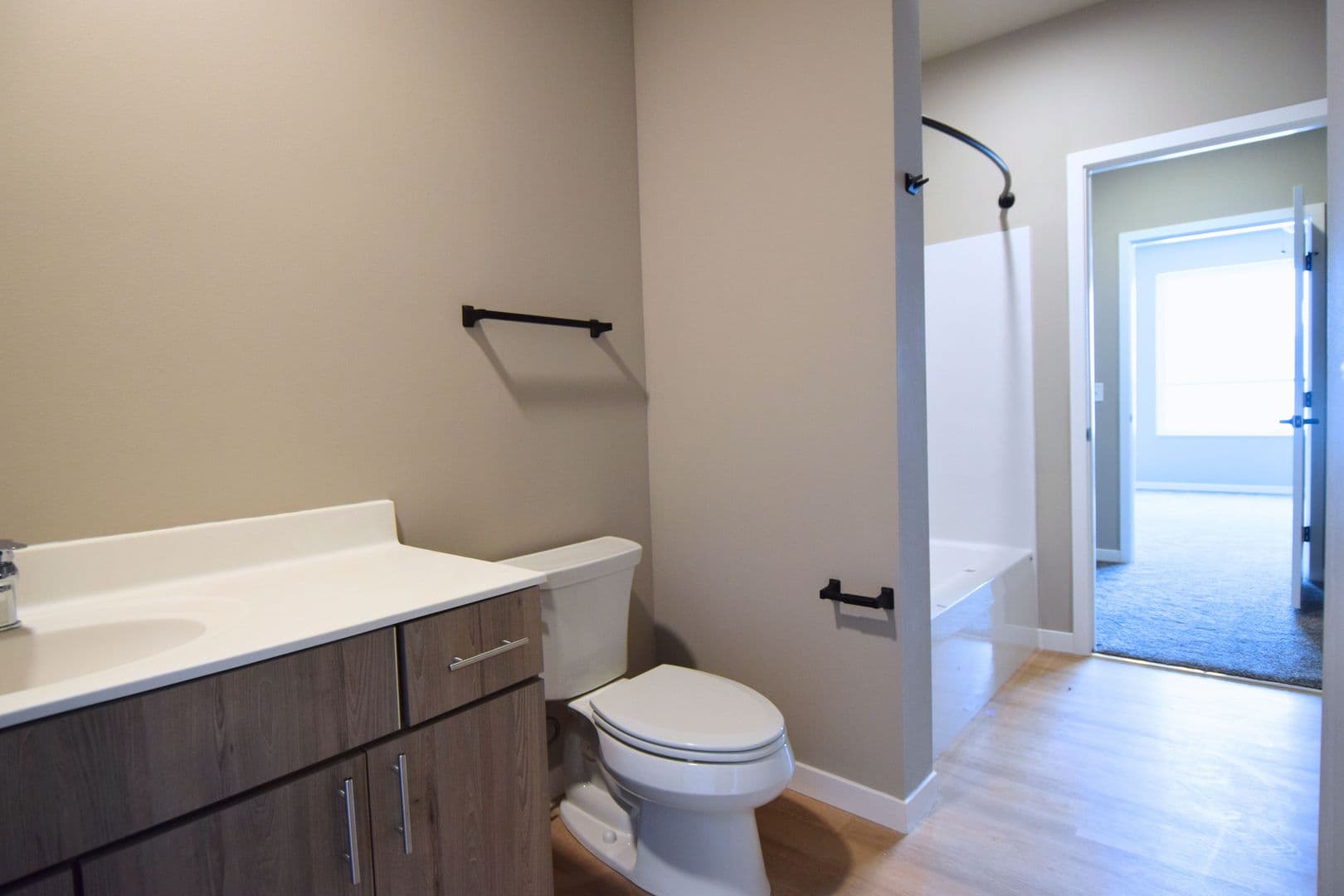 Madison Apartment: 5604 Schroeder Rd