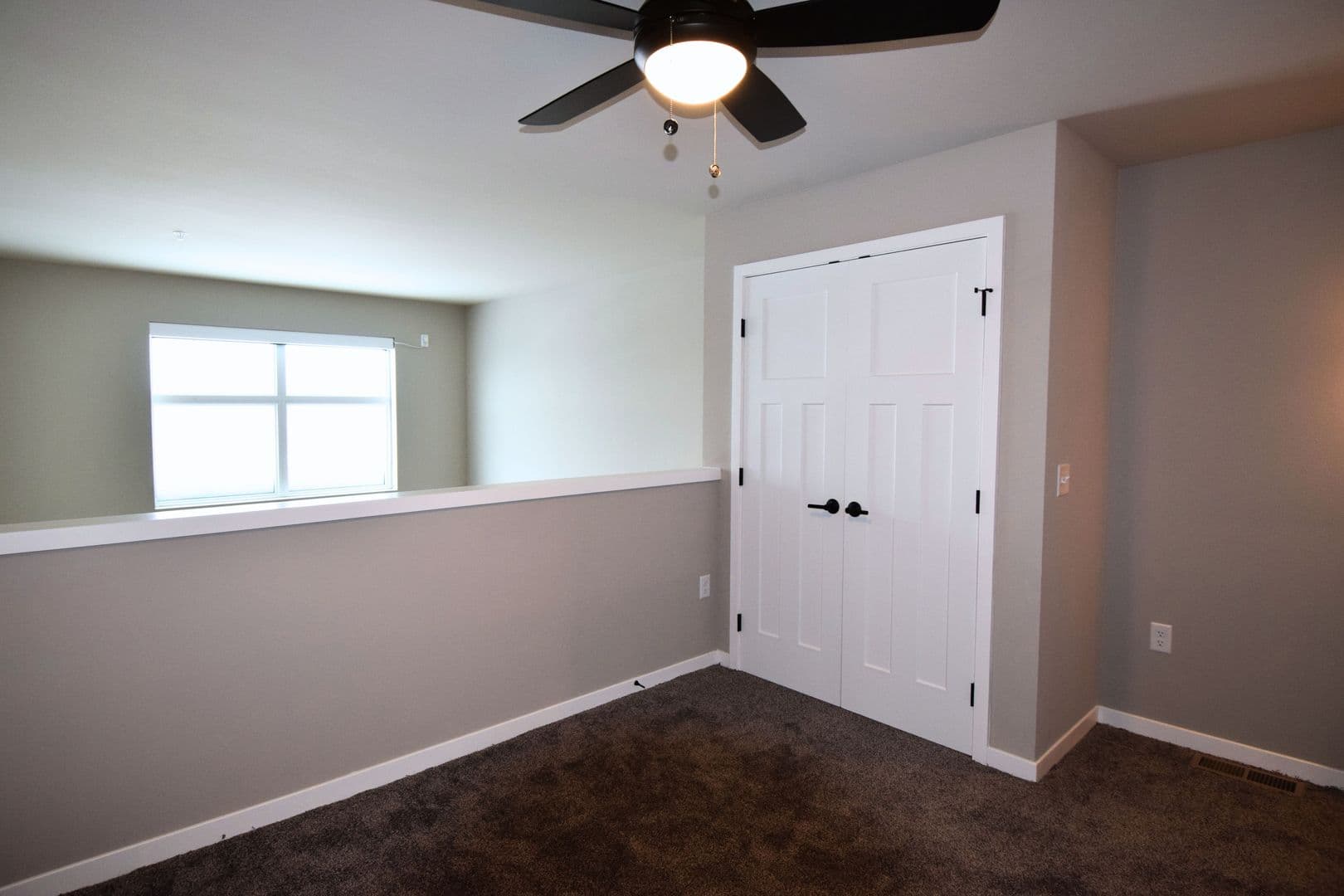 Madison Apartment: 5604 Schroeder Rd