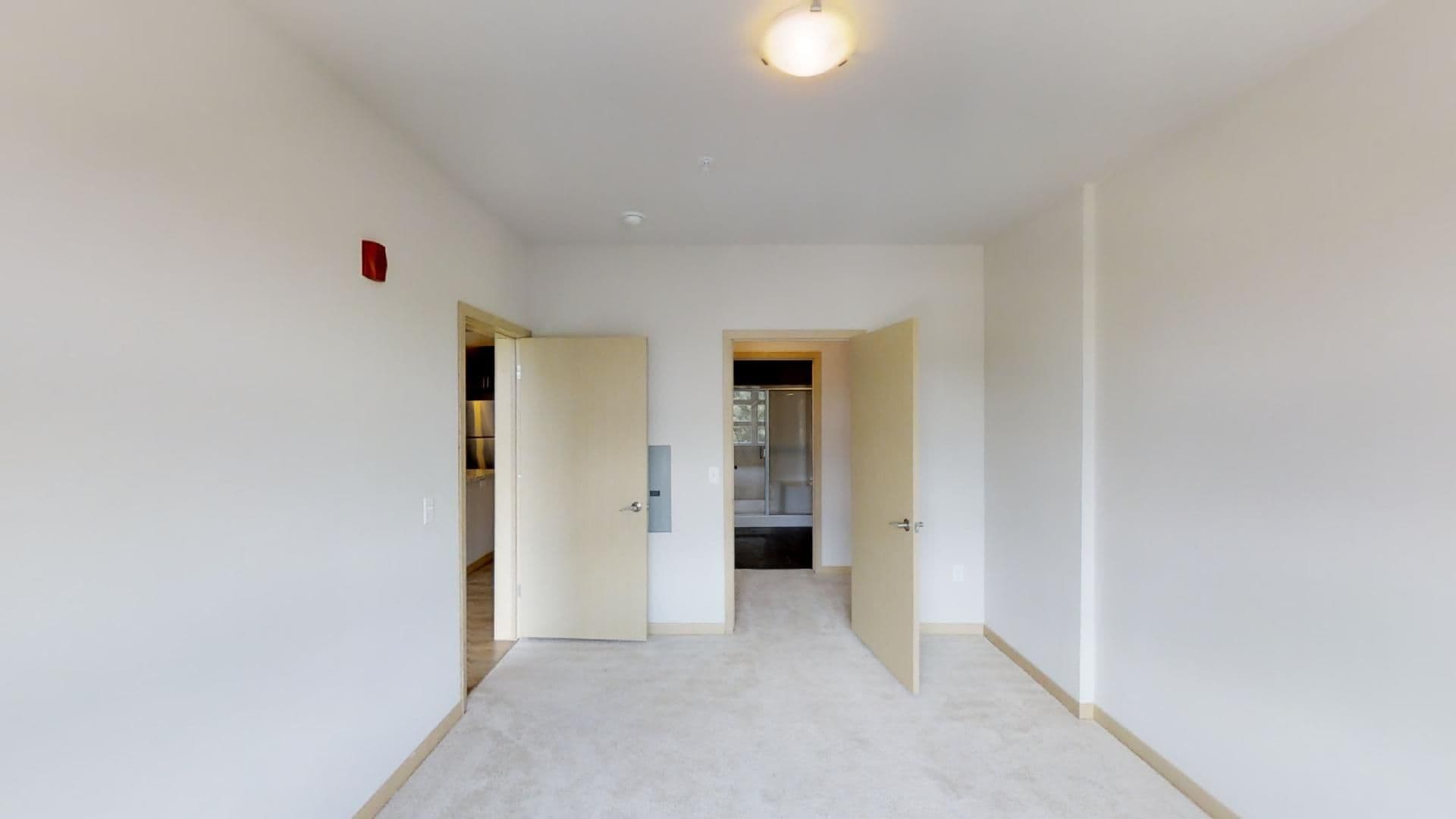 Madison Apartment: 902 Drake Street