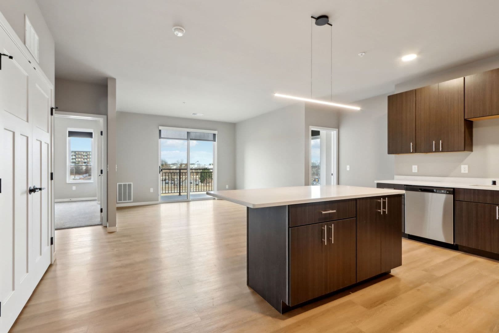Madison Apartment: 5604 Schroeder Rd