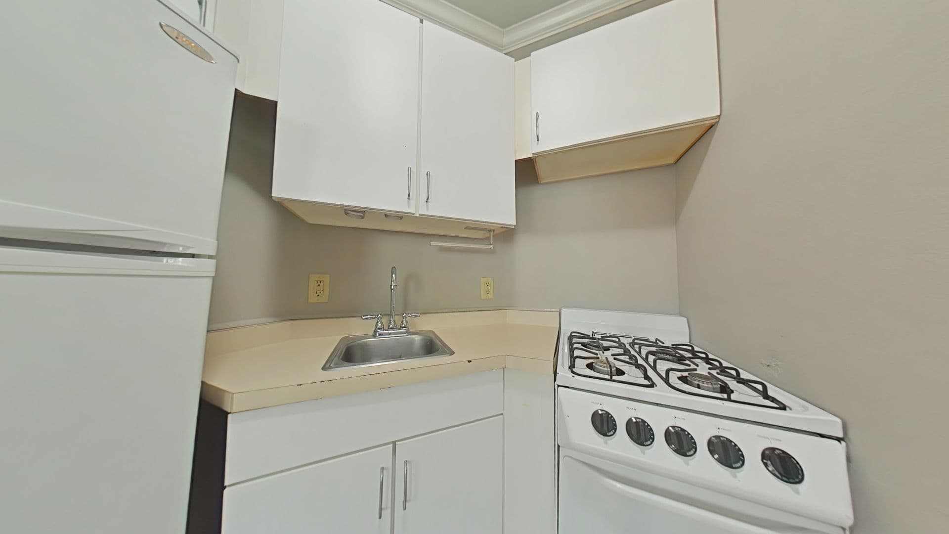 Madison Apartment: 401/407 State Street
