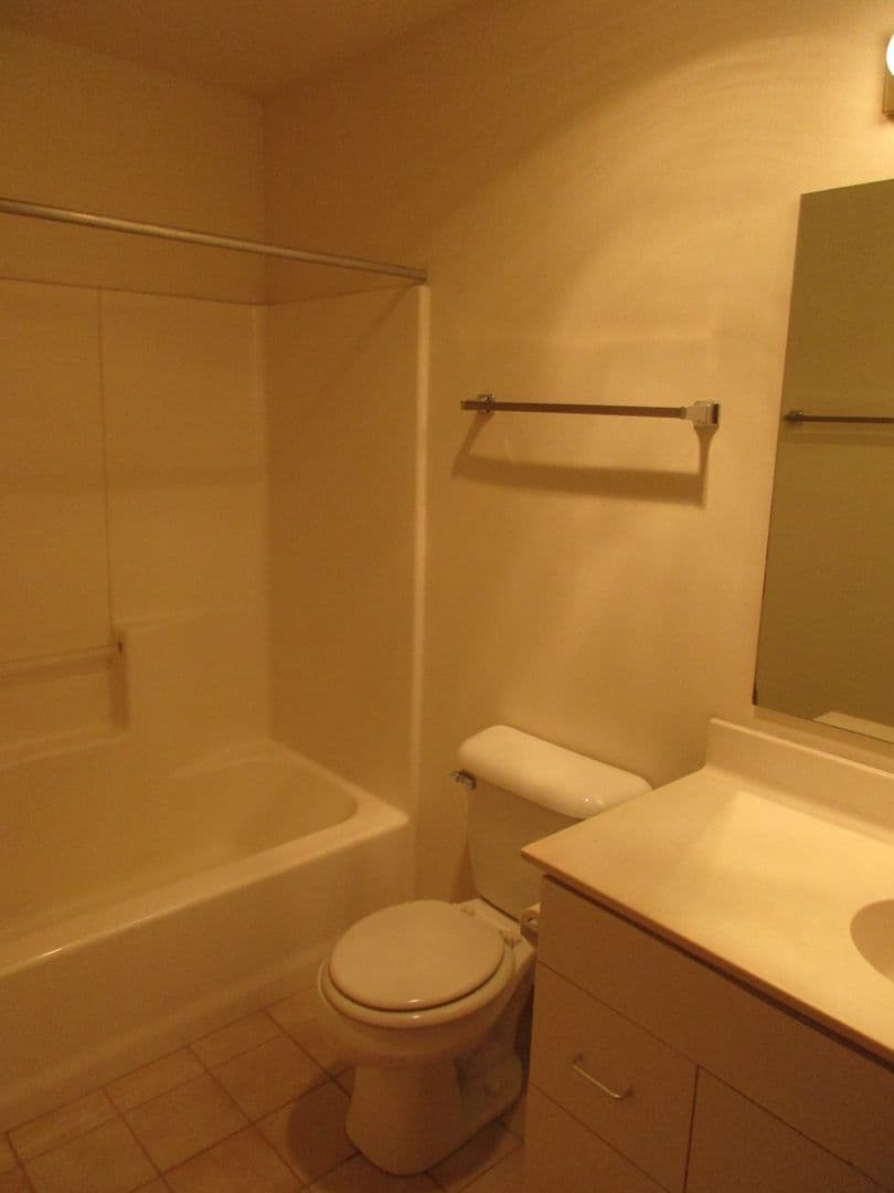 Madison Apartment: 118 North Brooks Street