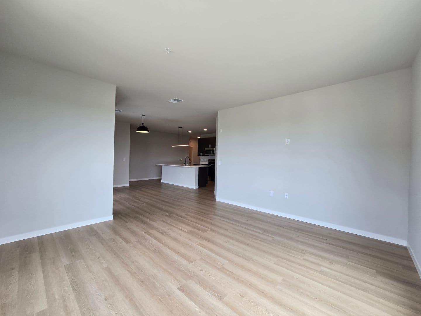 Madison Apartment: 8421 Mansion Hill Avenue
