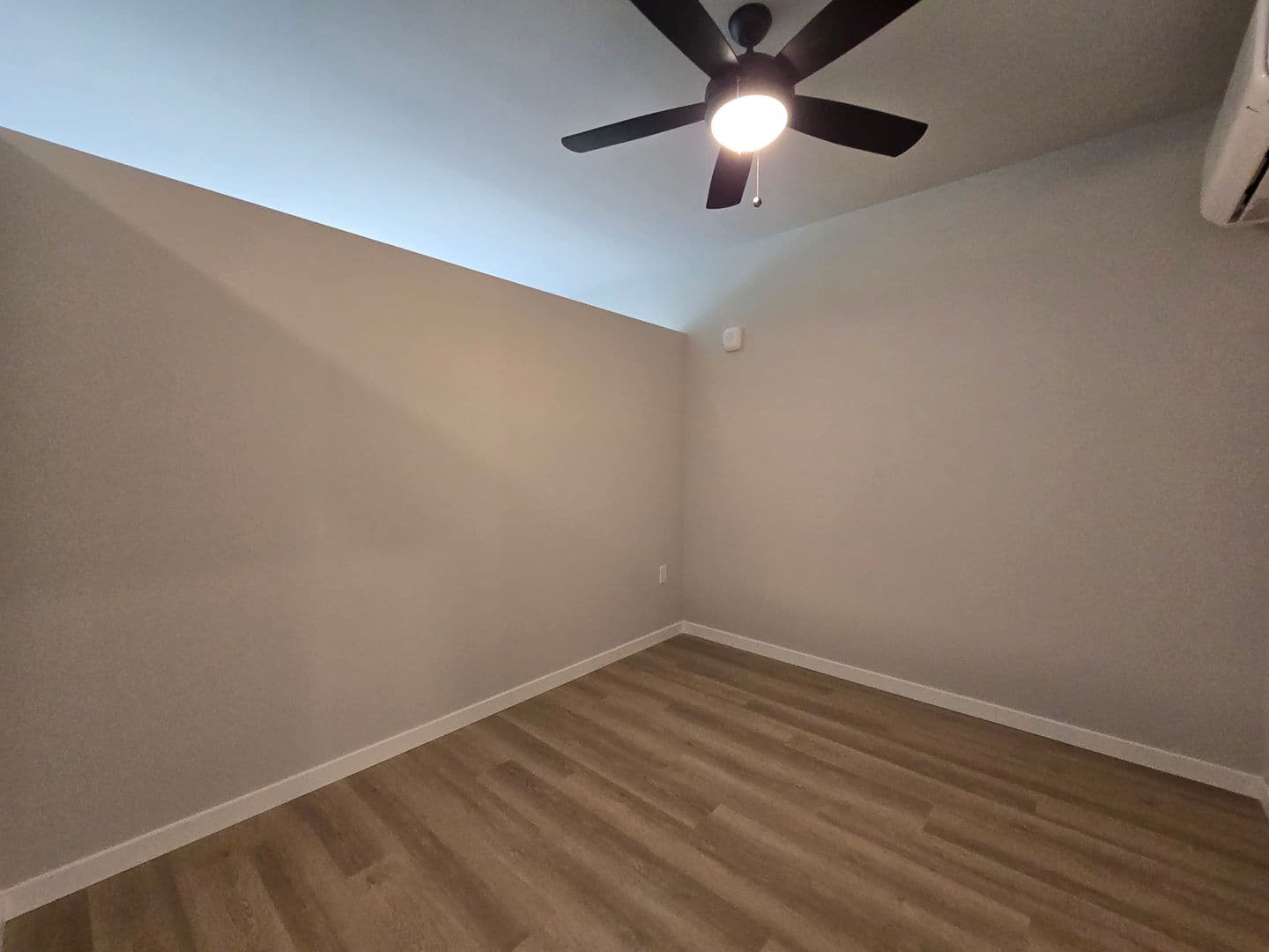 Madison Apartment: 8421 Mansion Hill Avenue