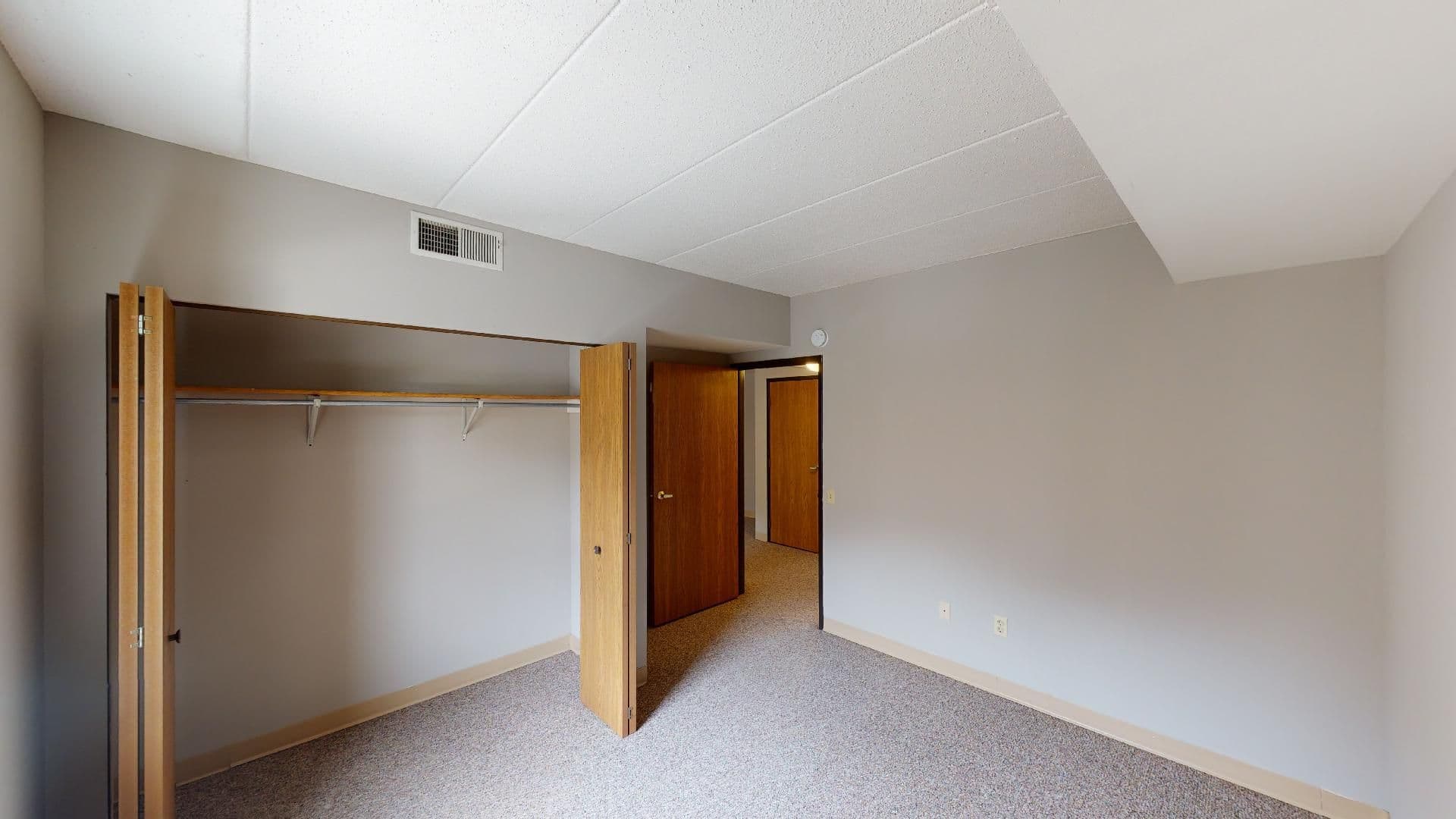 Madison Apartment: 515 State Street