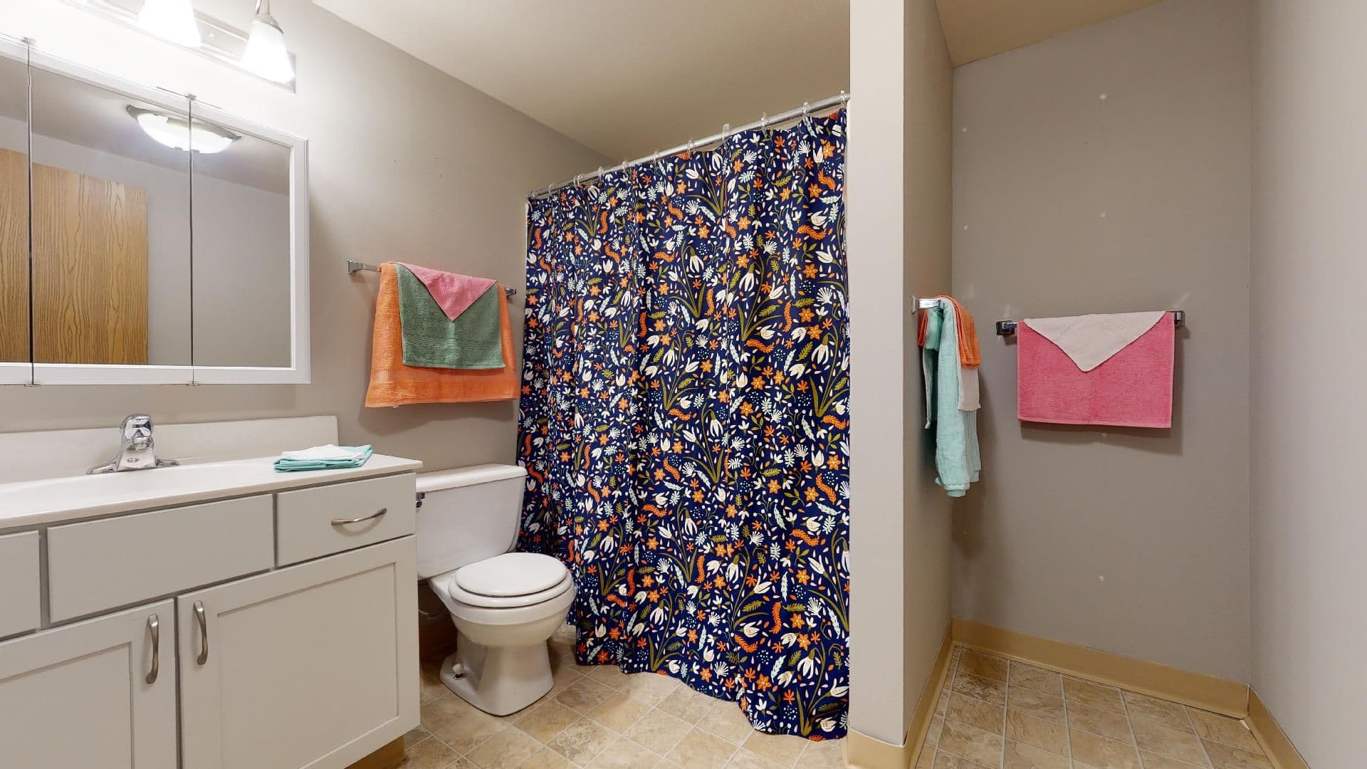 Madison Apartment: 515 State Street