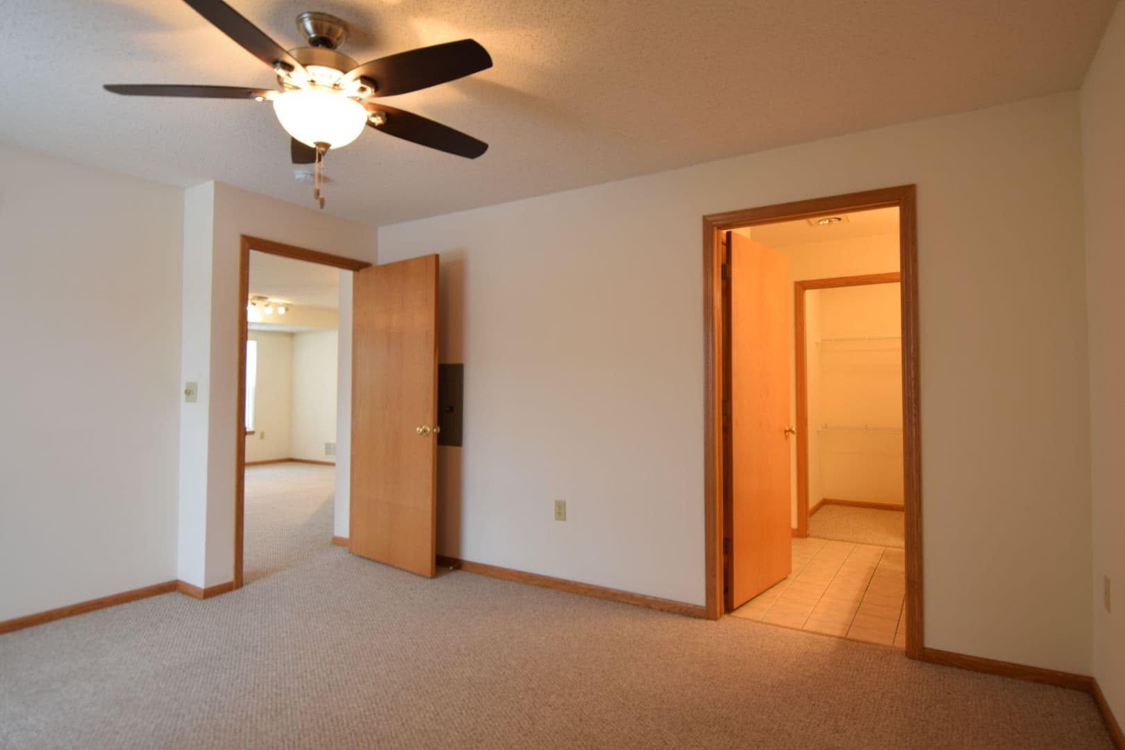 Madison Apartment: 8002 Starr Grass Drive