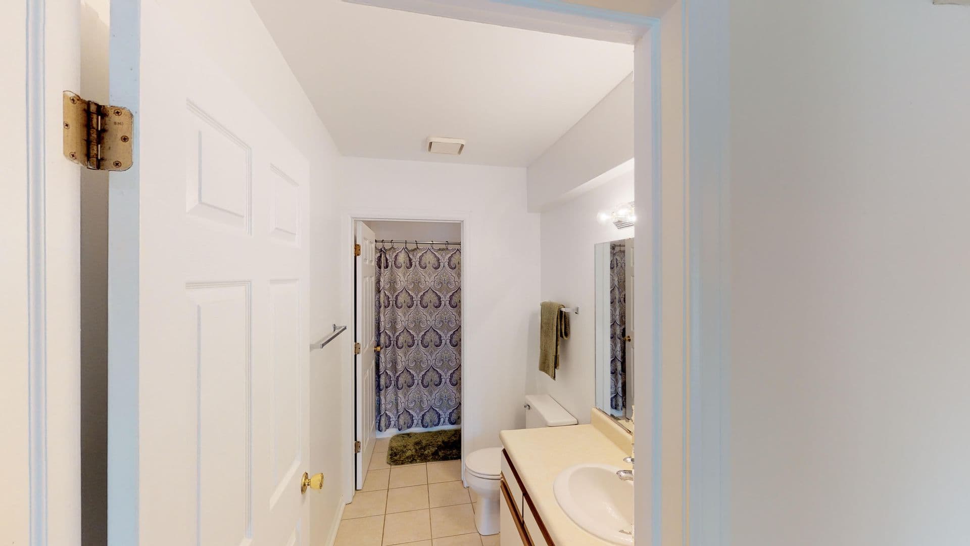 Madison Apartment: 2105-2165 Muir Field Rd