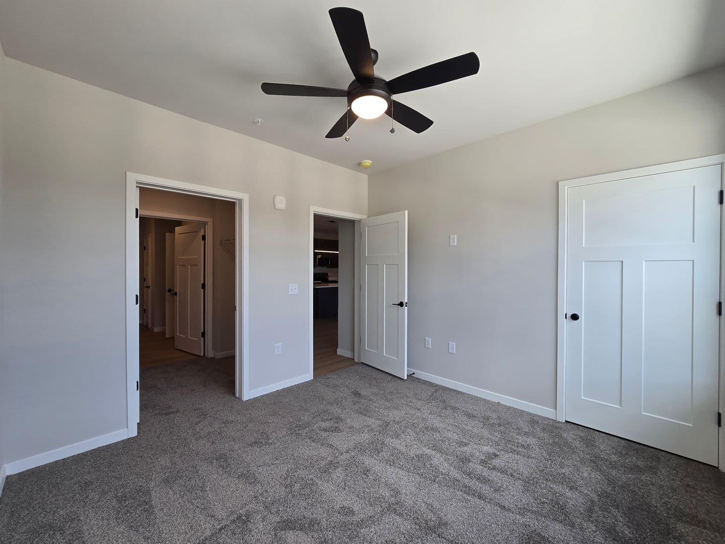 Madison Apartment: 8421 Mansion Hill Avenue