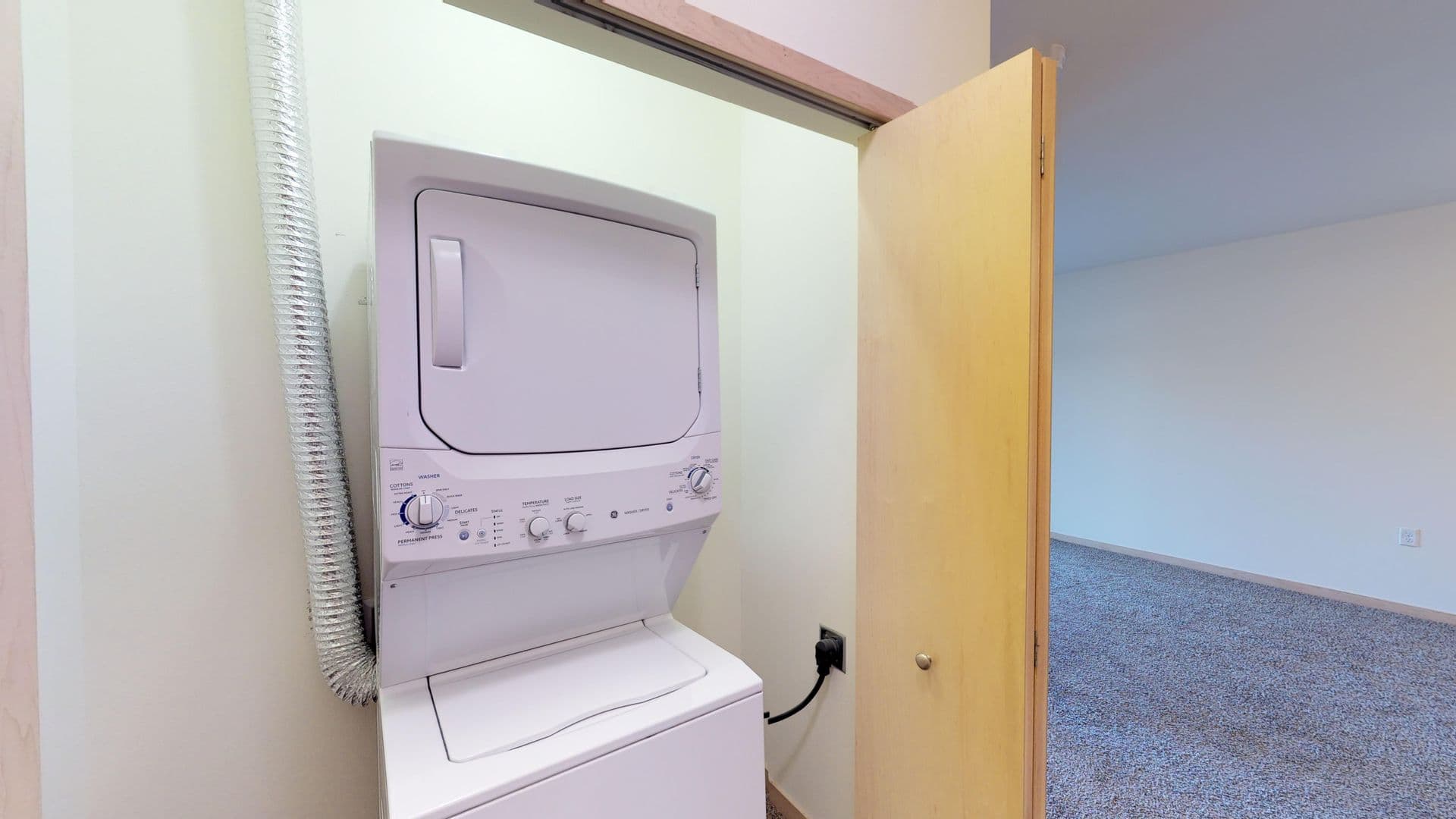 Madison Apartment: 5302 & 5314 Odana Rd.