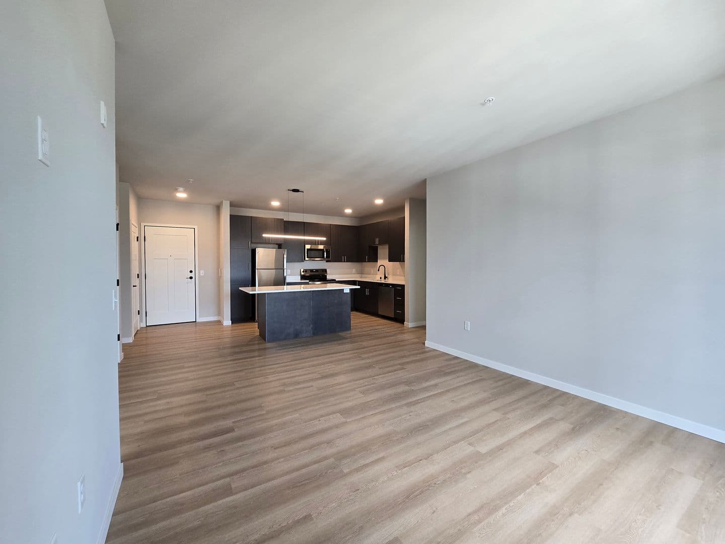 Madison Apartment: 8421 Mansion Hill Avenue