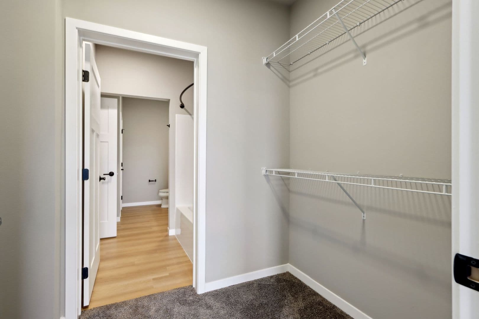 Madison Apartment: 5604 Schroeder Rd