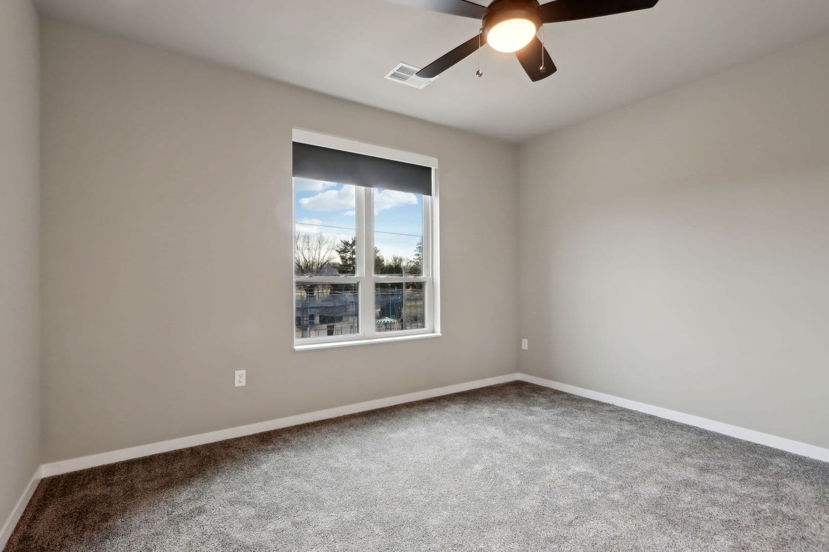 Madison Apartment: 5604 Schroeder Rd