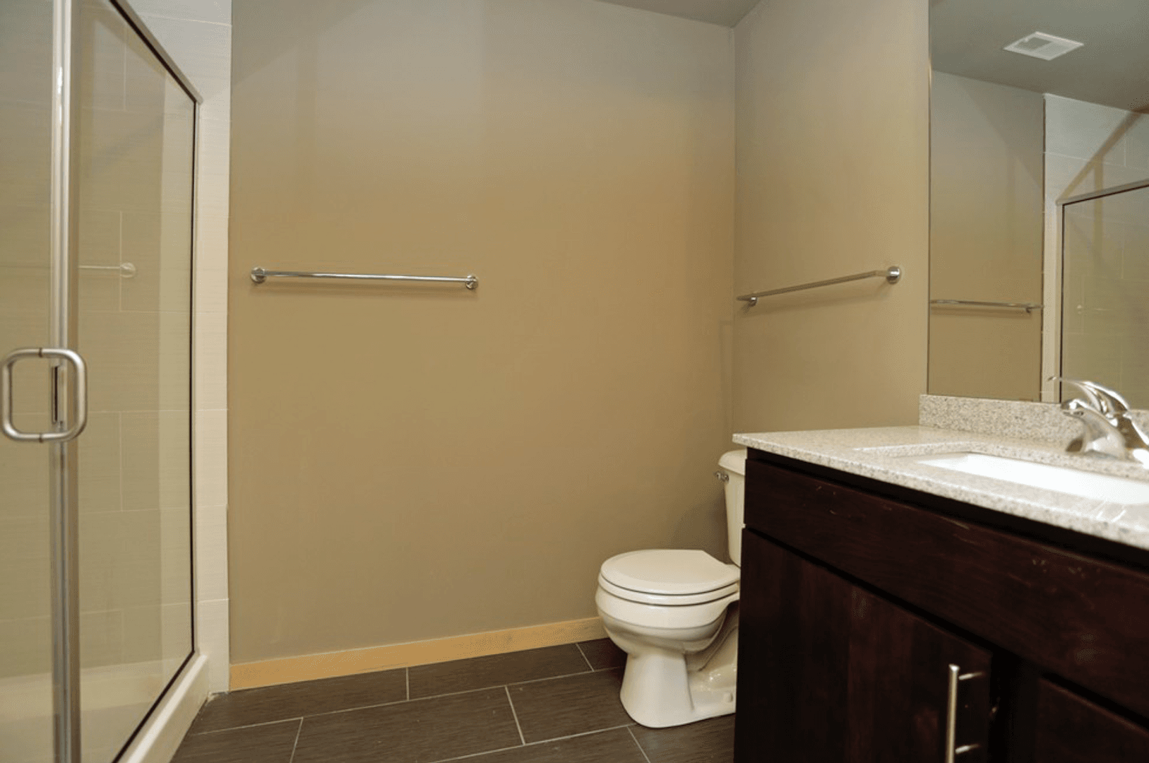 Madison Apartment: 902 Drake Street