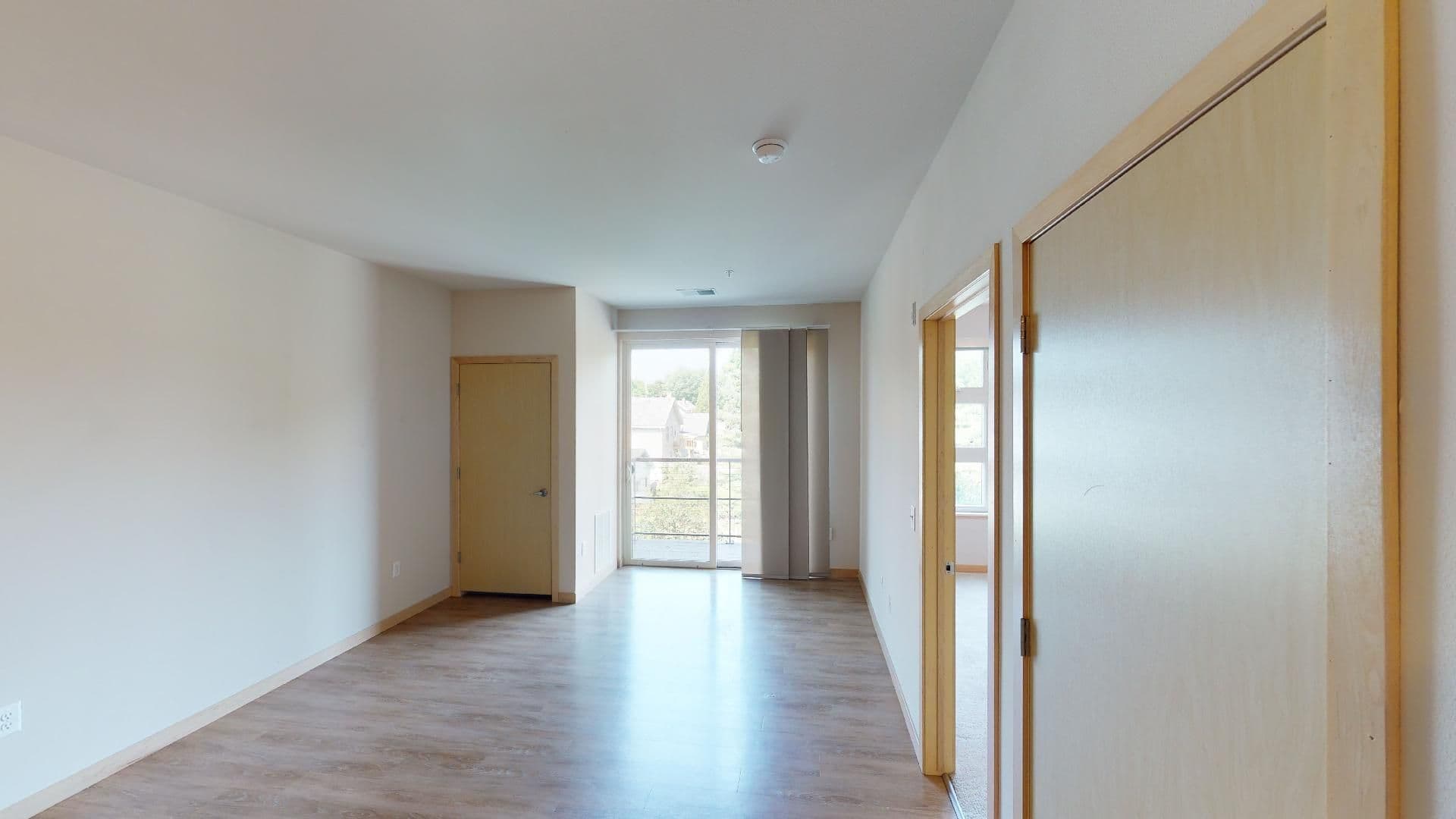Madison Apartment: 902 Drake Street