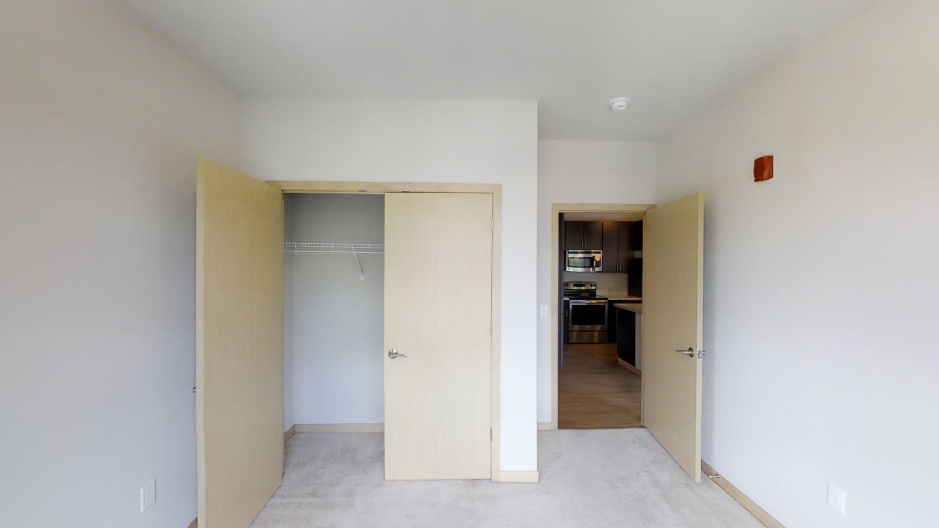 Madison Apartment: 902 Drake Street