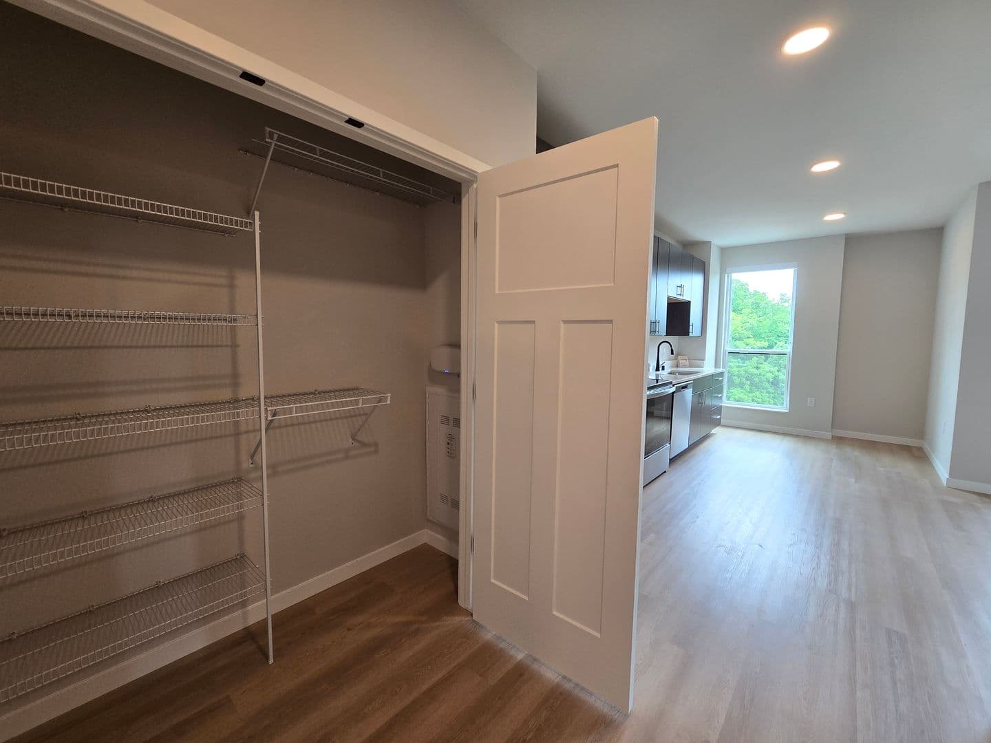 Madison Apartment: 8421 Mansion Hill Avenue