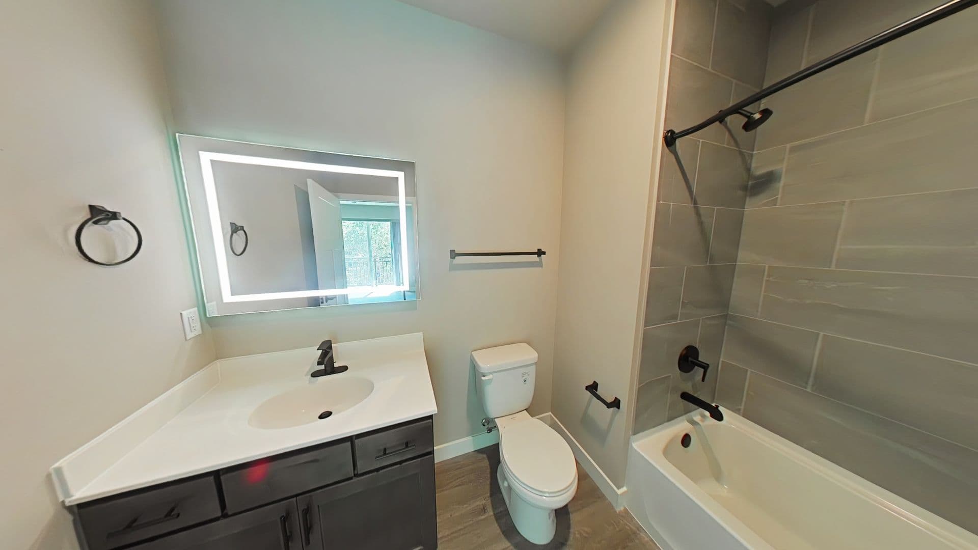 Middleton Apartment: 2644 Branch Street