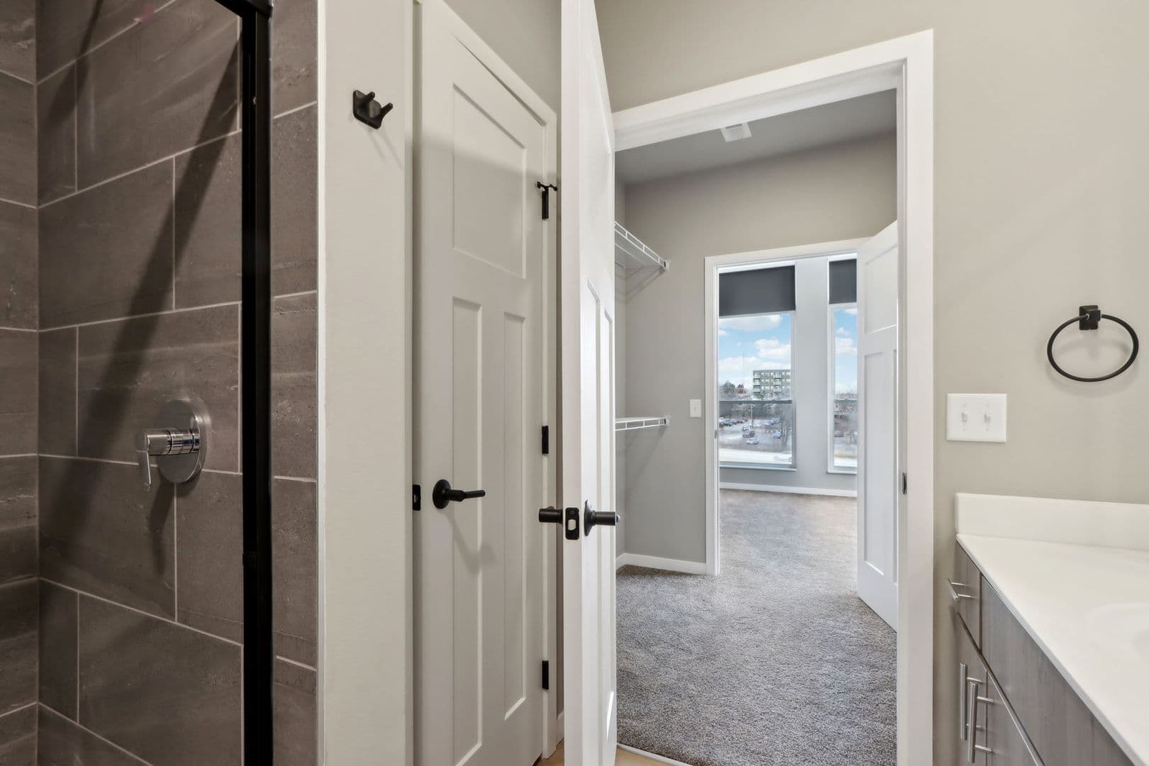 Madison Apartment: 5604 Schroeder Rd