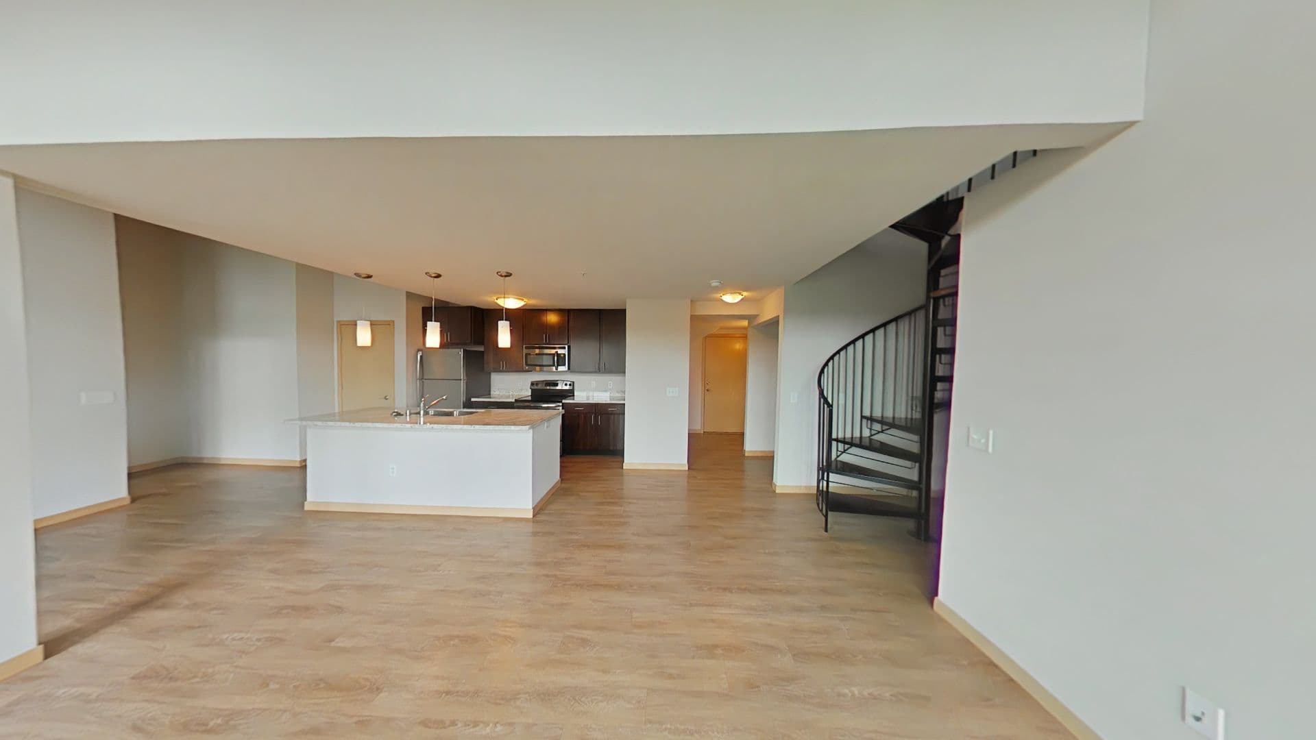 Madison Apartment: 902 Drake Street